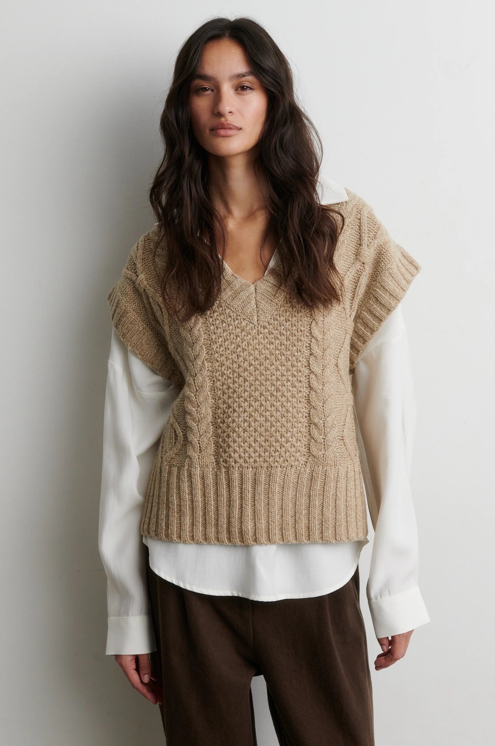 Janne Knit Vest in Camel Melange