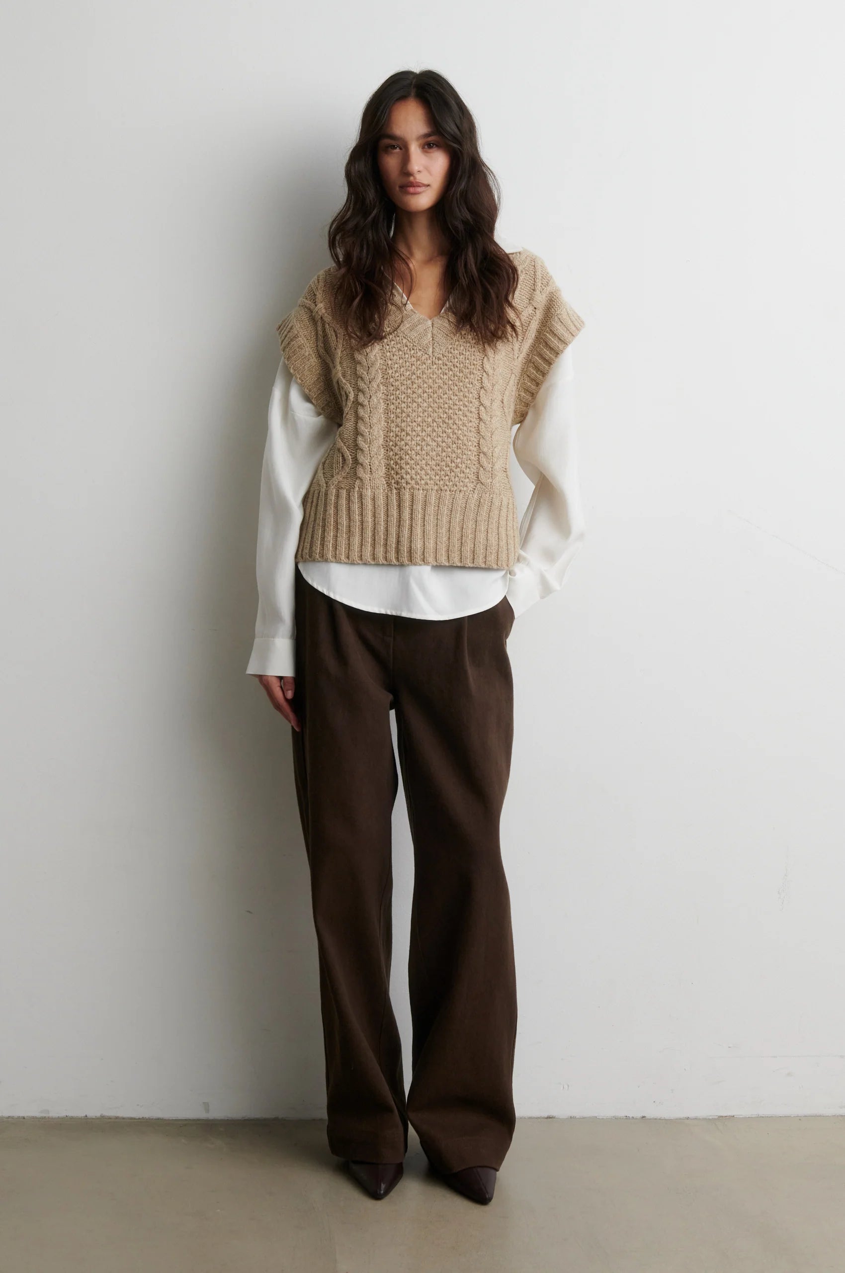Janne Knit Vest in Camel Melange