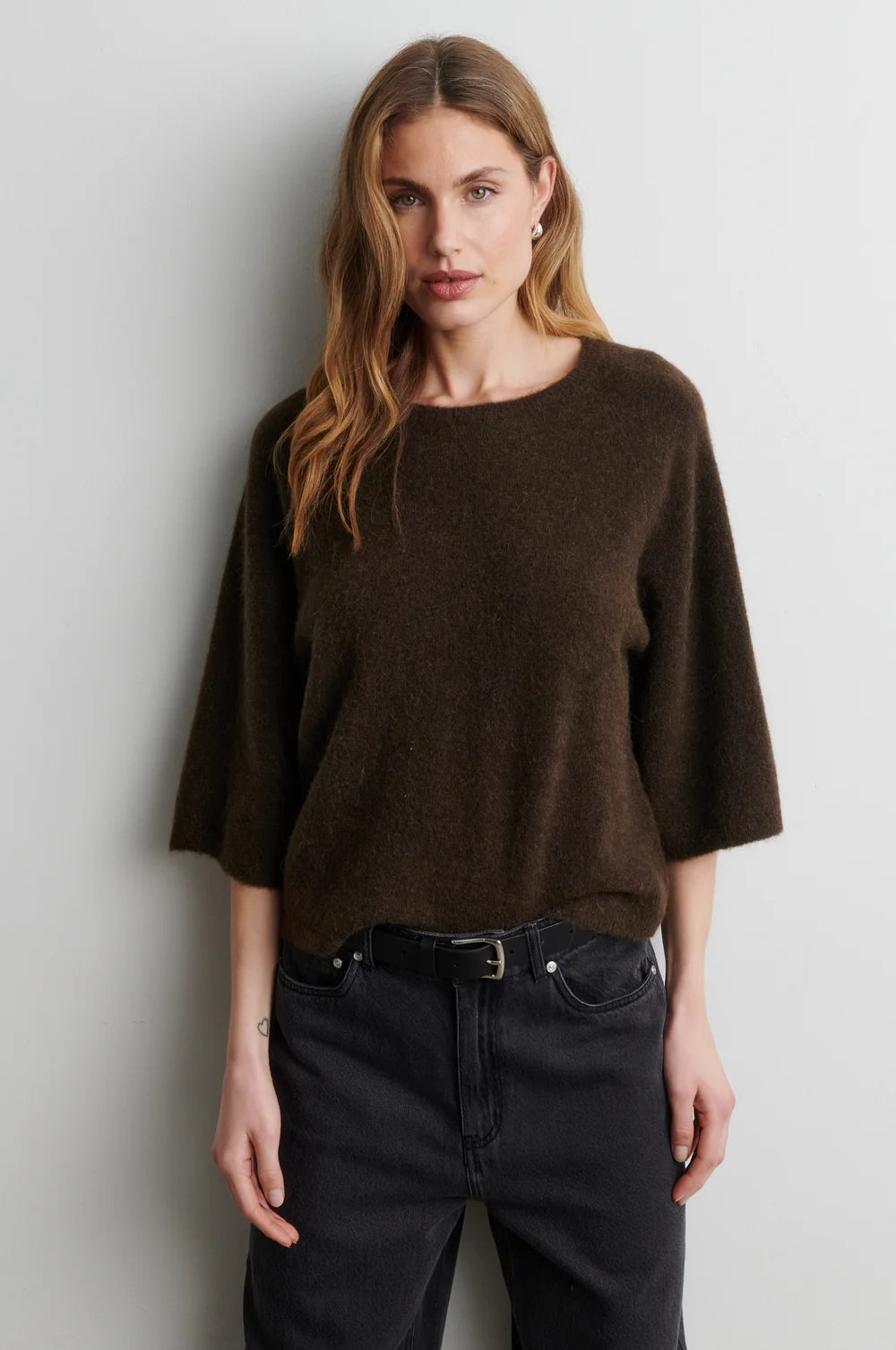 Gabby Knit Ss O-Neck in Demitasse