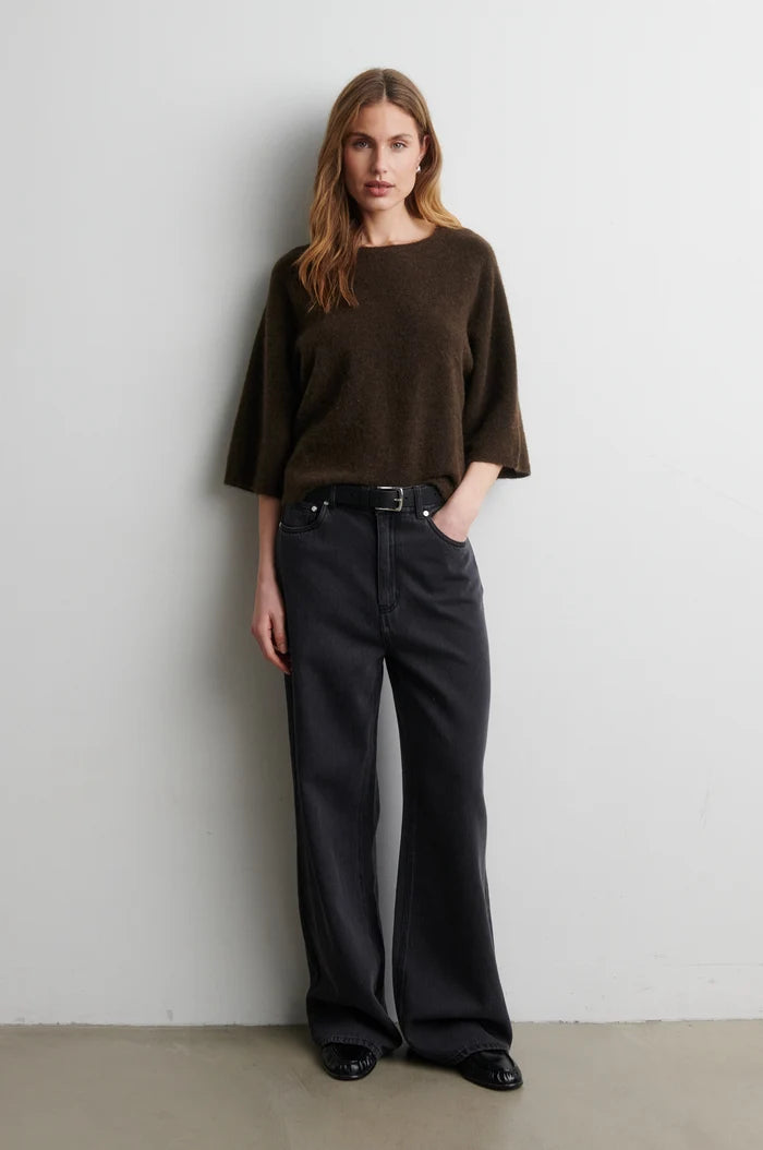 Gabby Knit Ss O-Neck in Demitasse