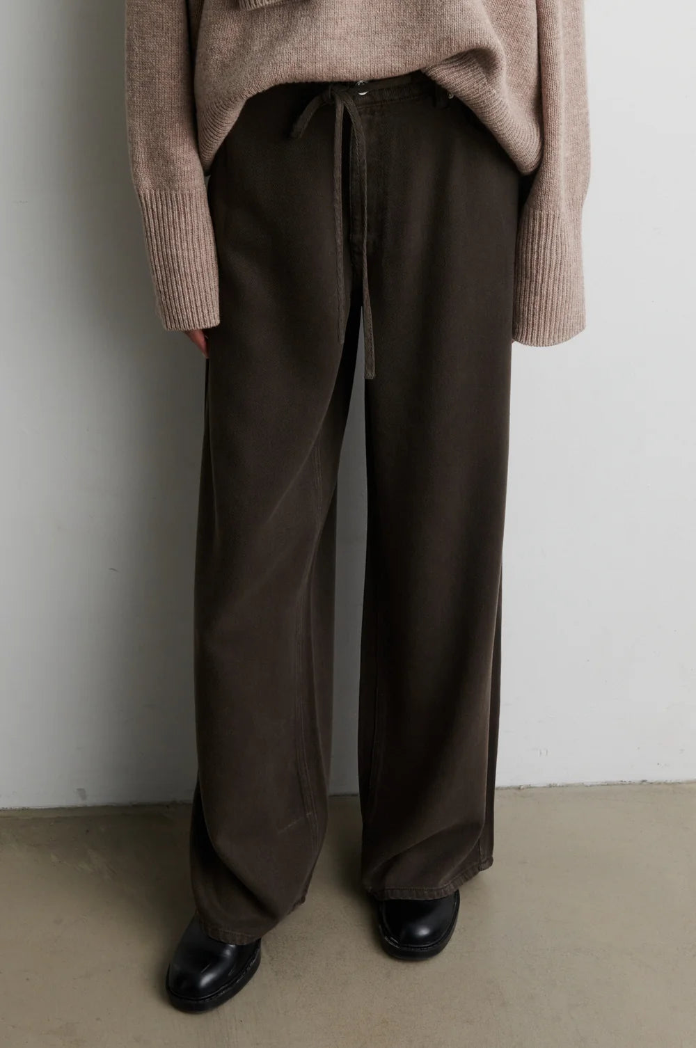 Irven Denim Jeans in Black Olive