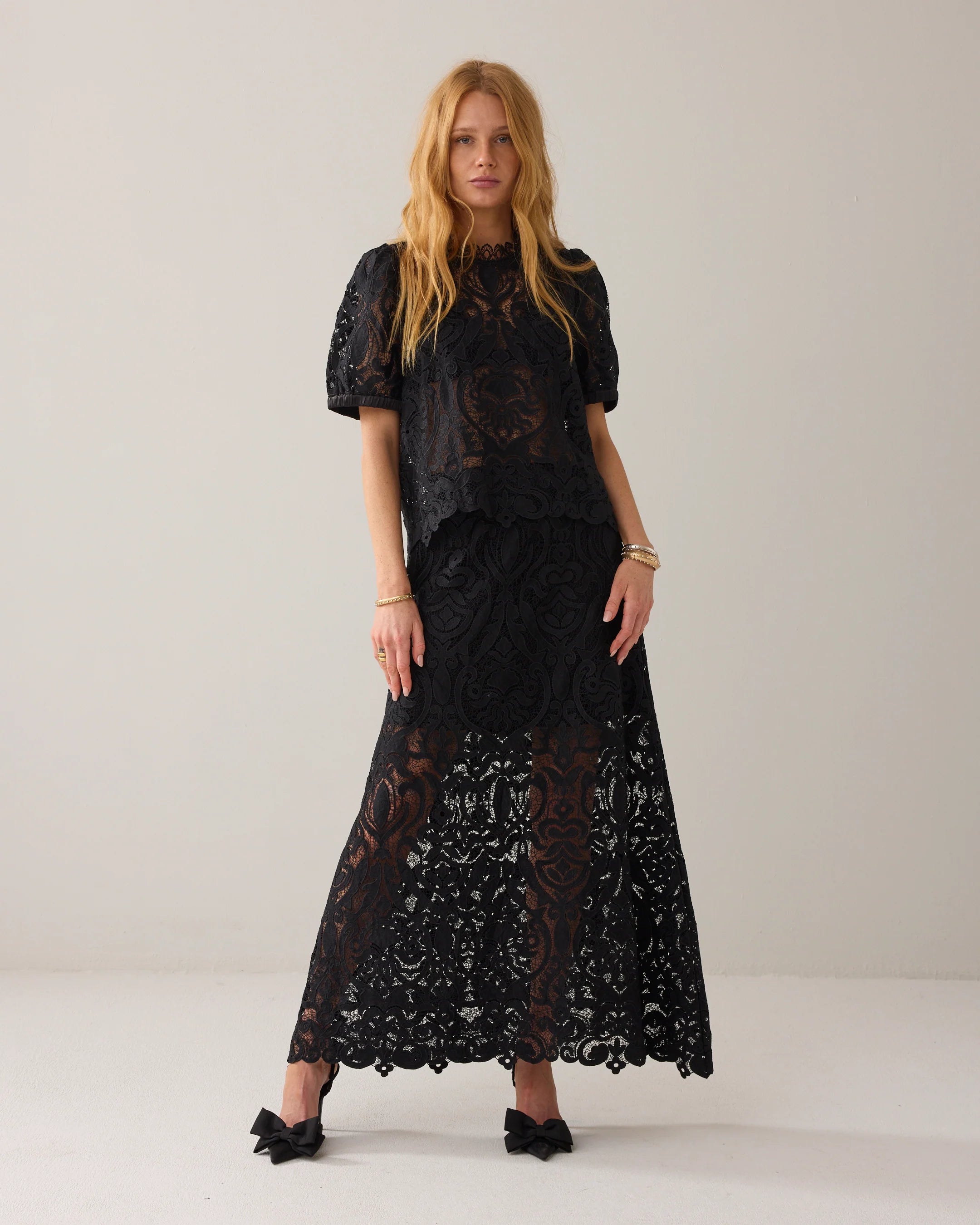 Lace Skirt in Black