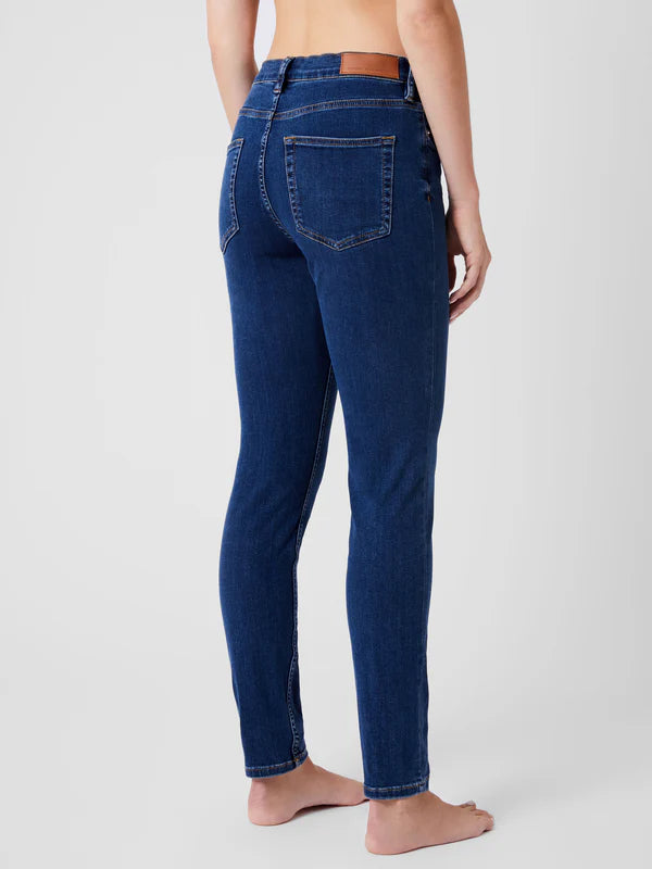 High Rise Stretch Skinny Jeans in Mid Wash