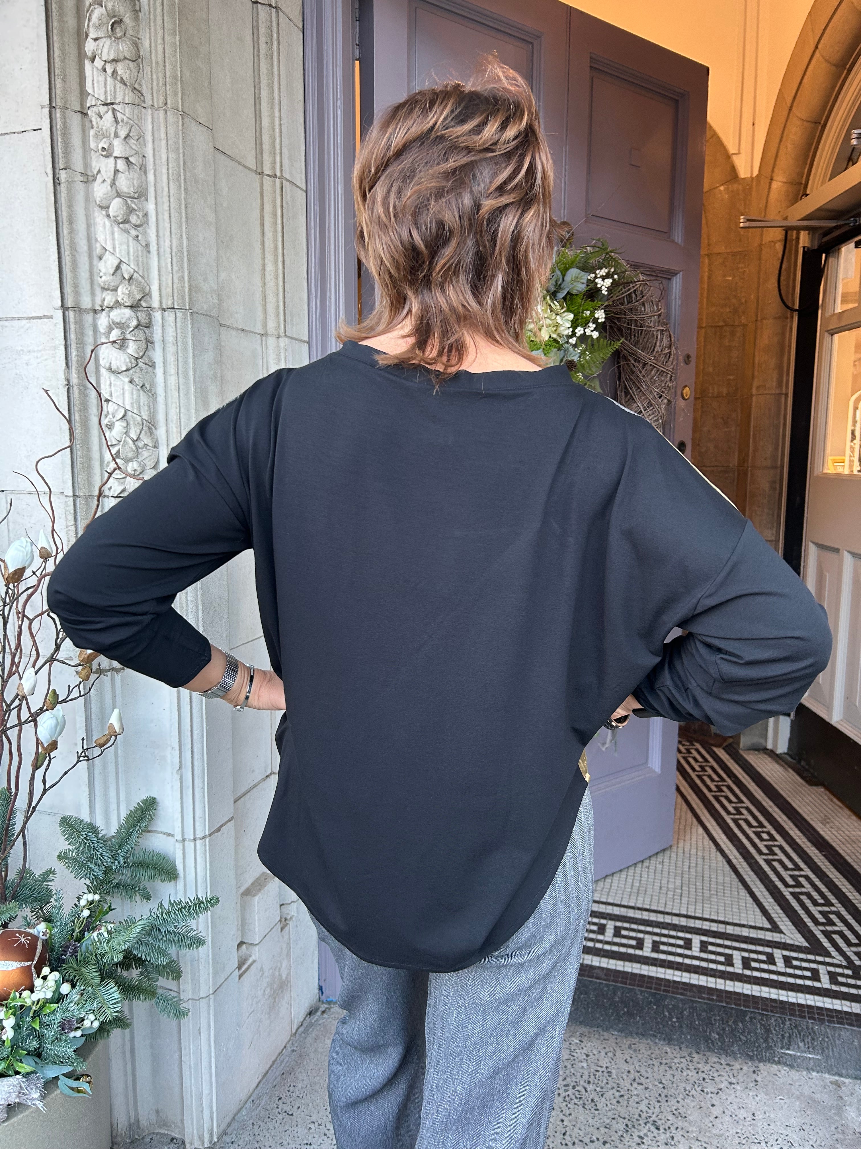 Fine Herringbone Top in Grey/Gold