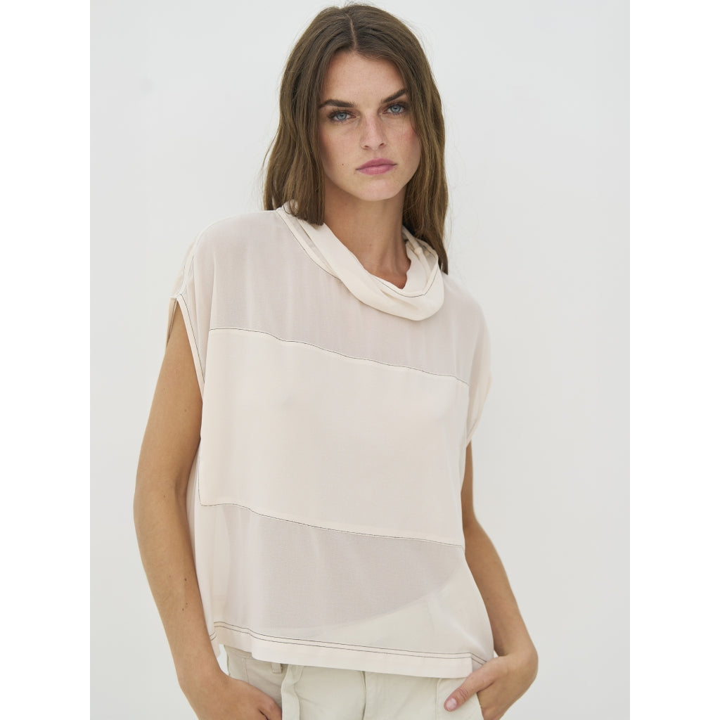 Celsa Top in Bone