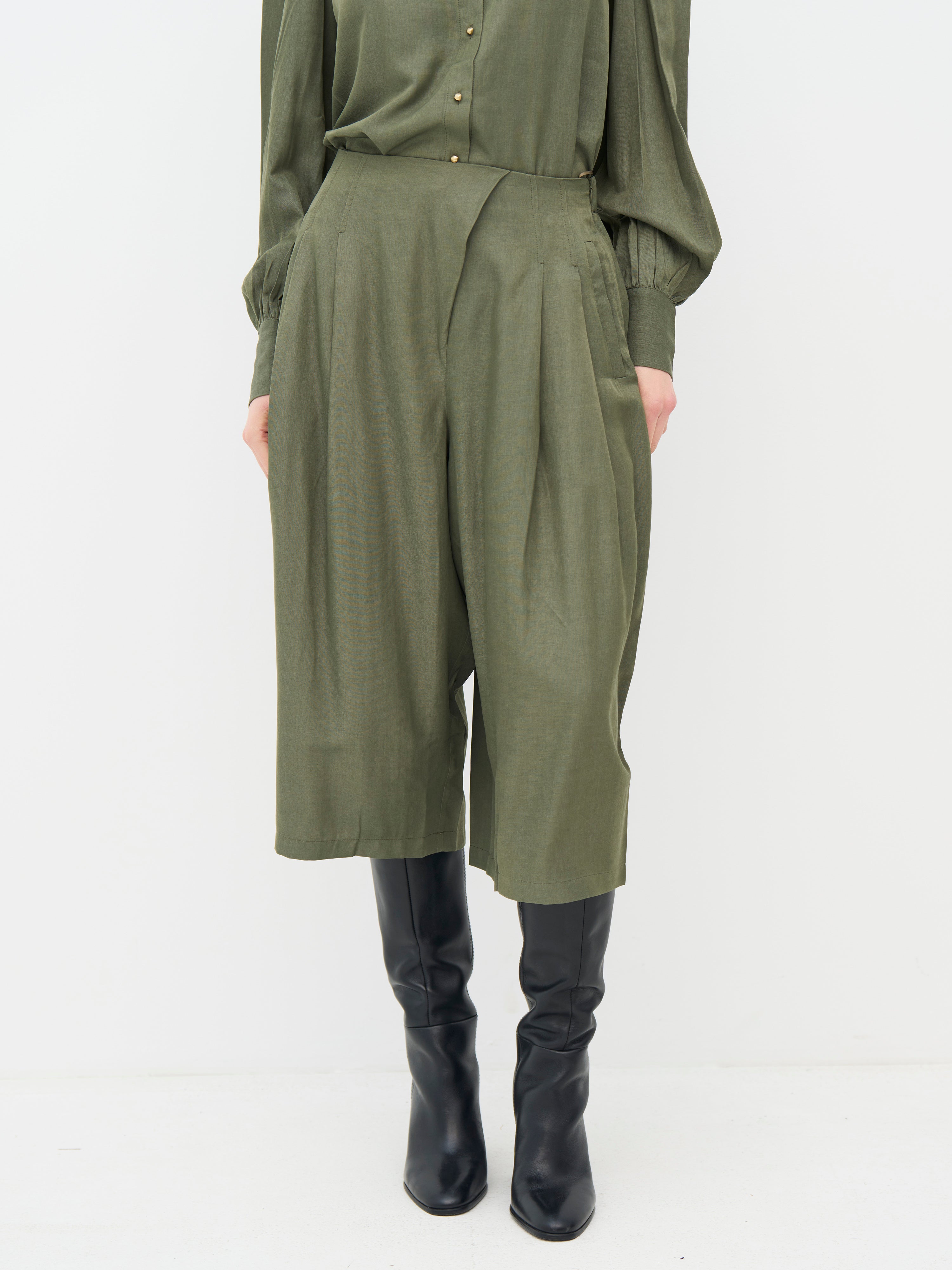 Eden Culotte Trousers in Army