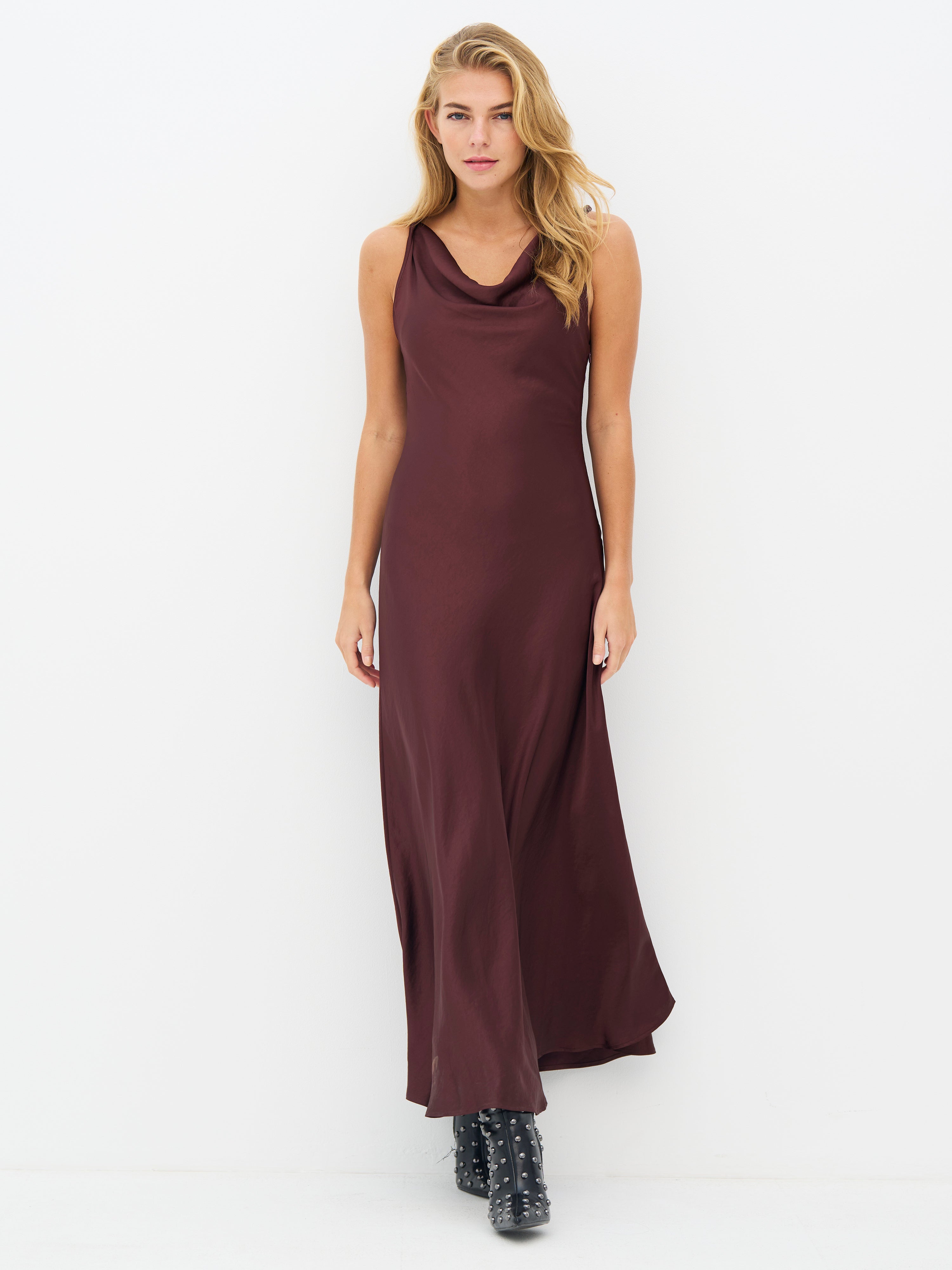Emory Dress in Burgundy