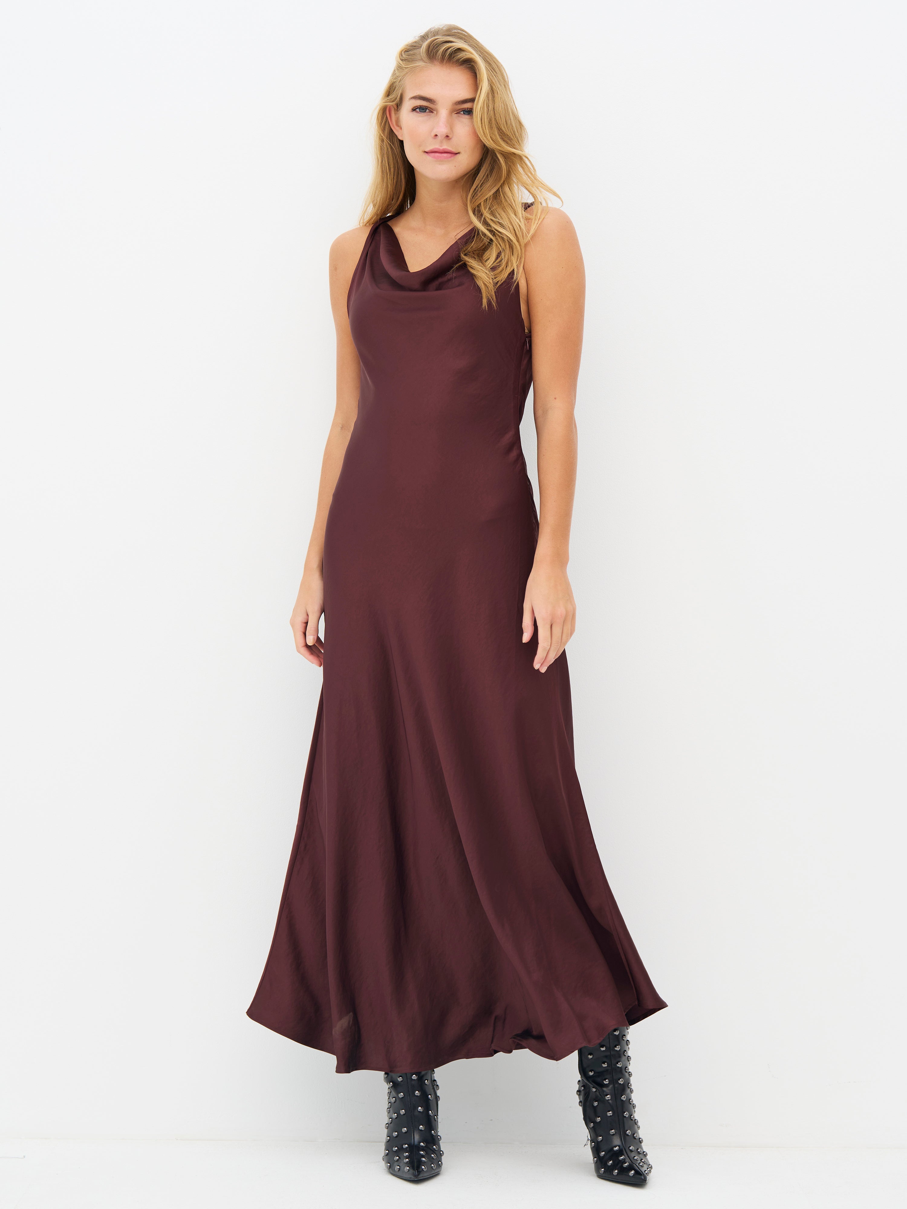 Emory Dress in Burgundy