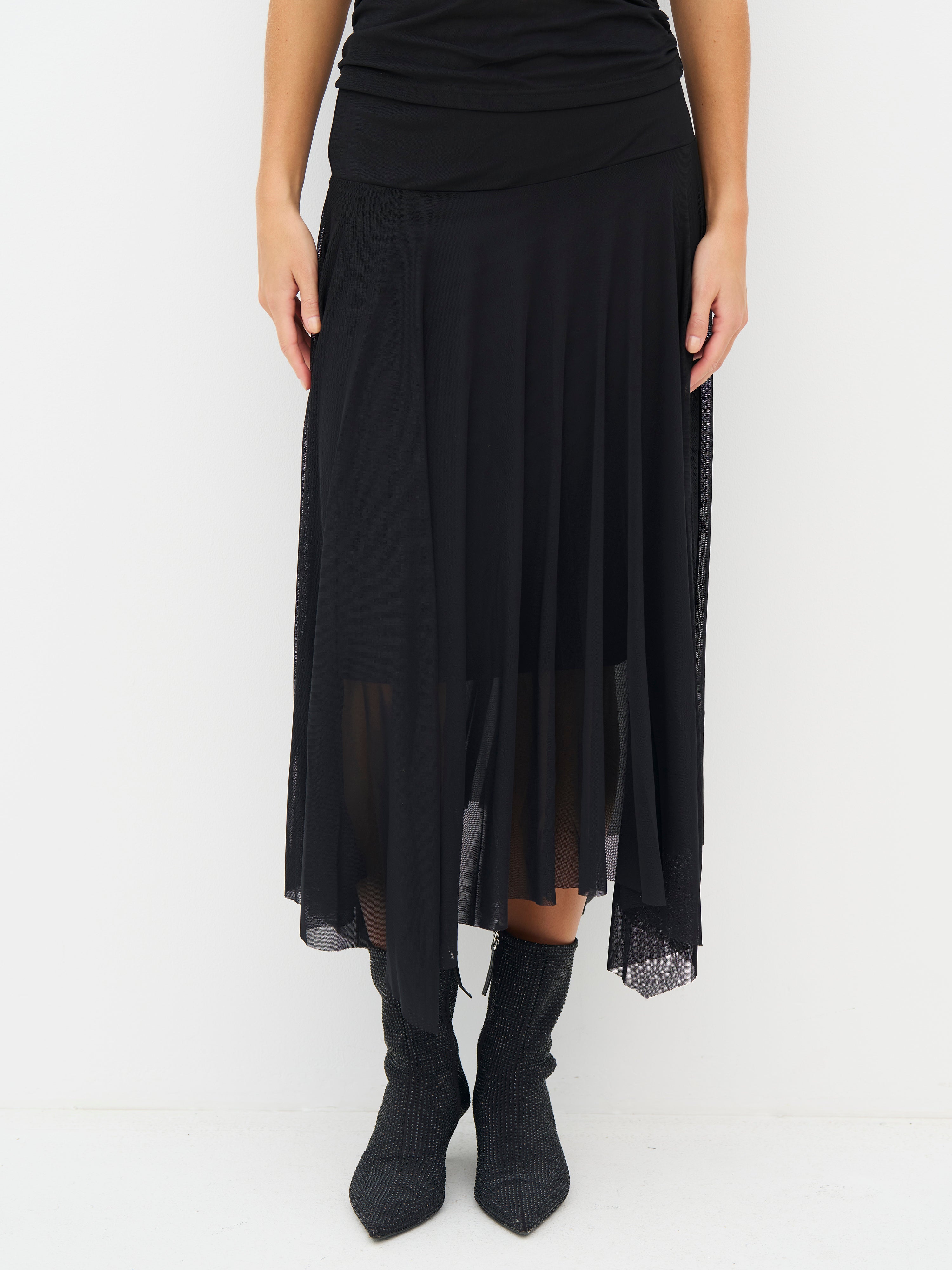 Enya Skirt in Black