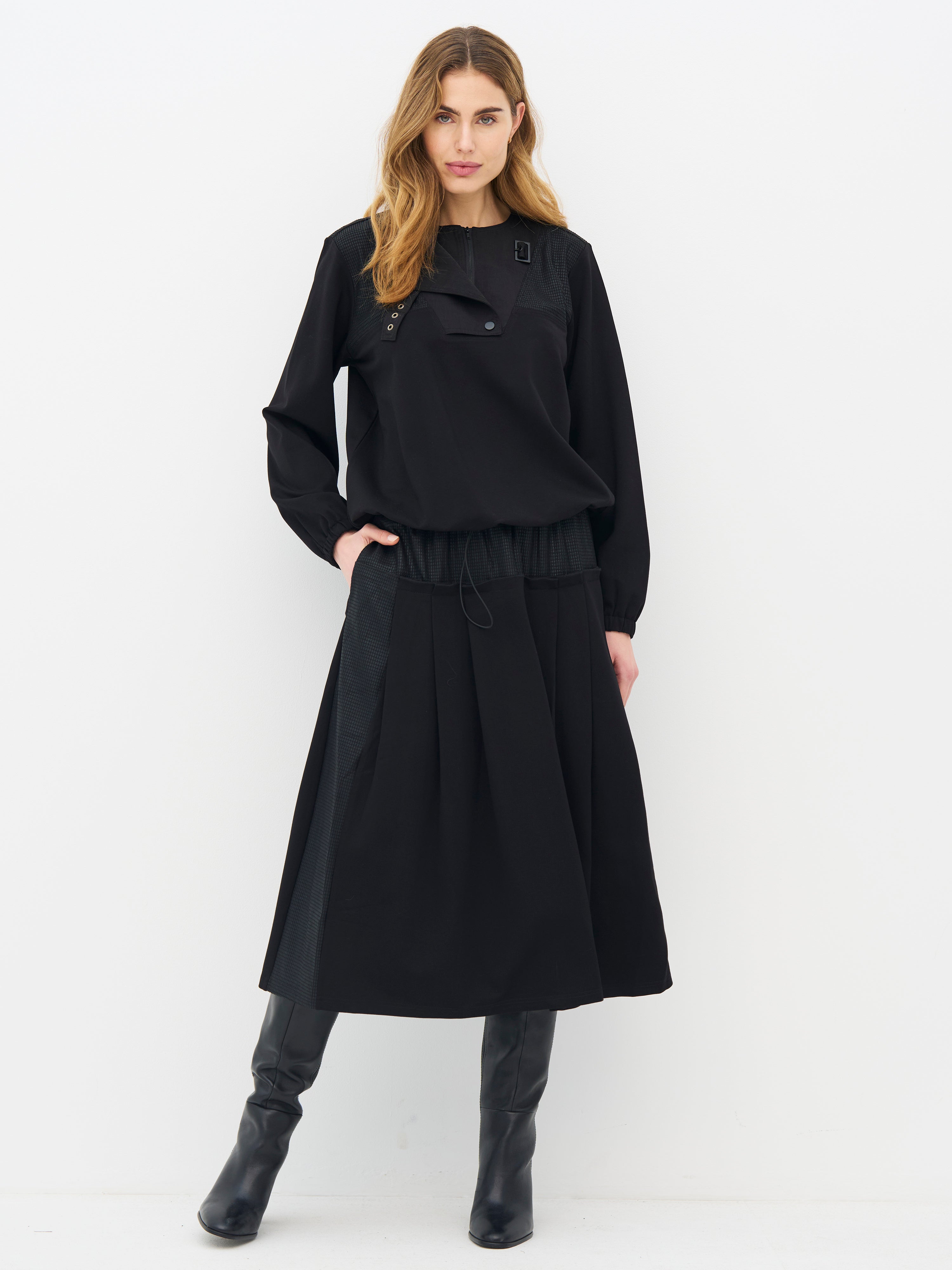 Erina Top in Black