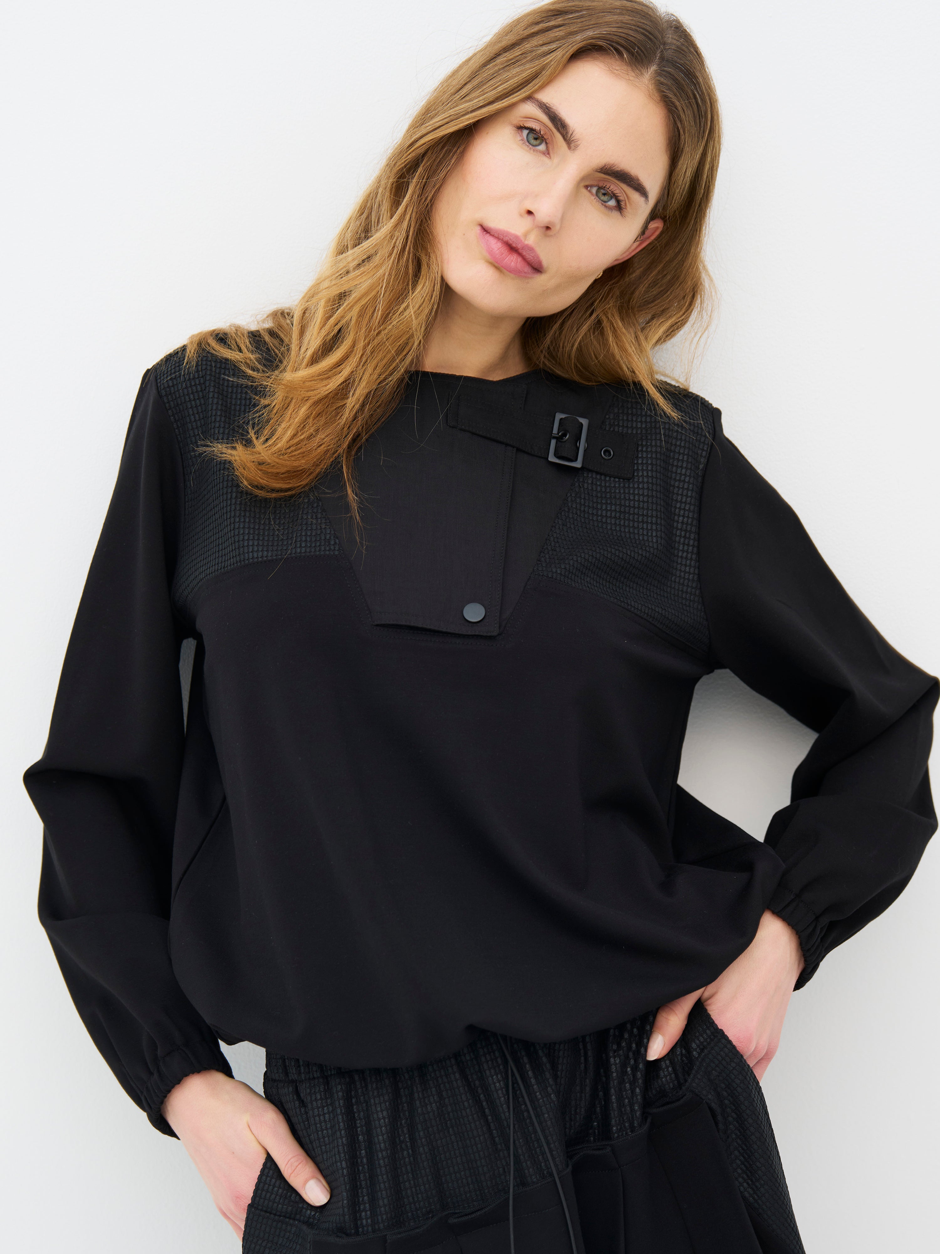 Erina Top in Black