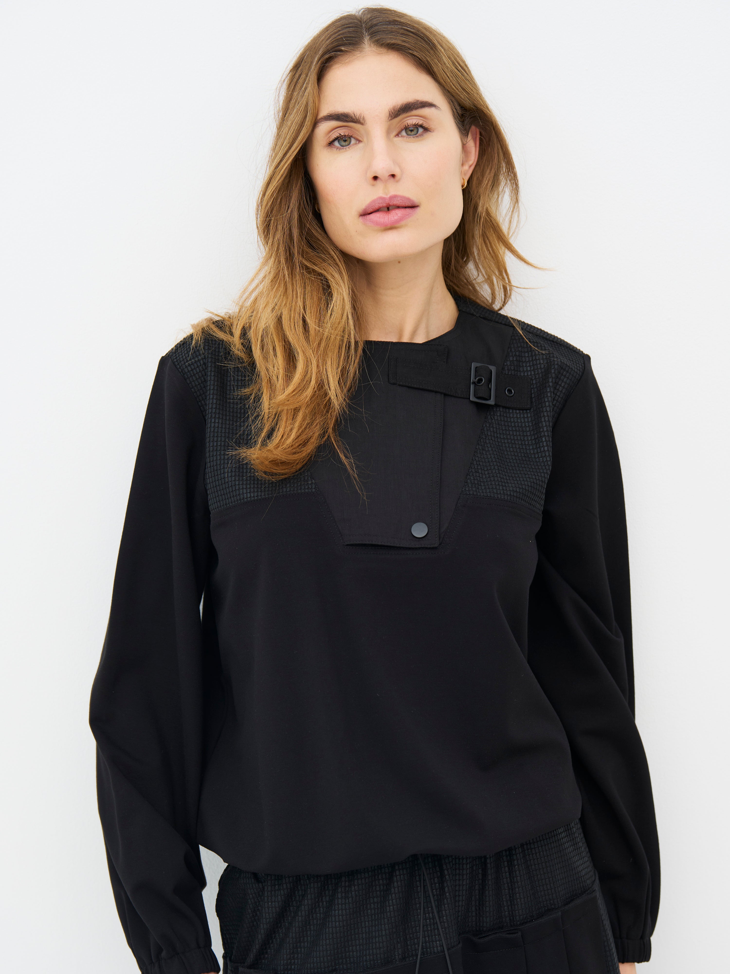 Erina Top in Black