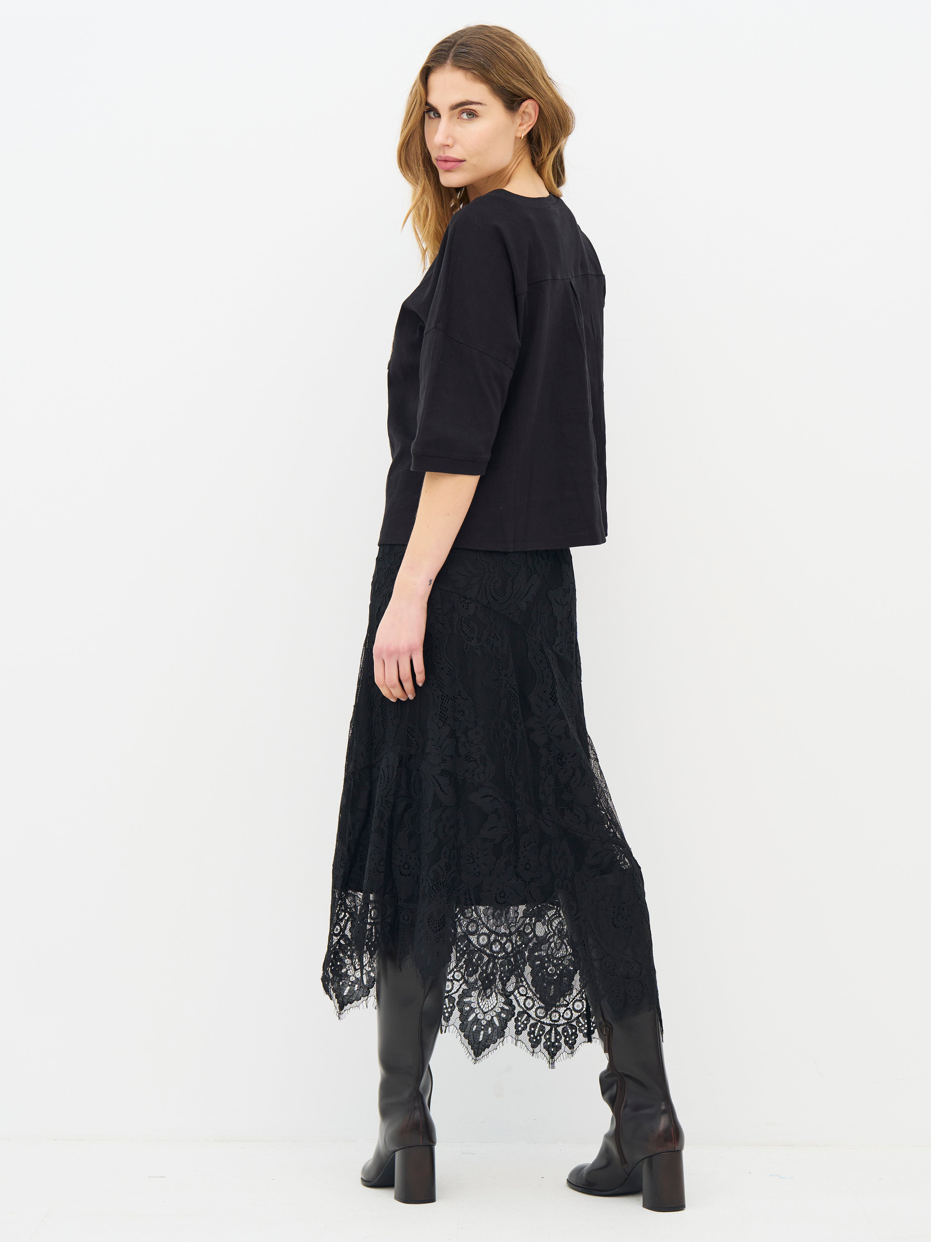 Essie Skirt in Black