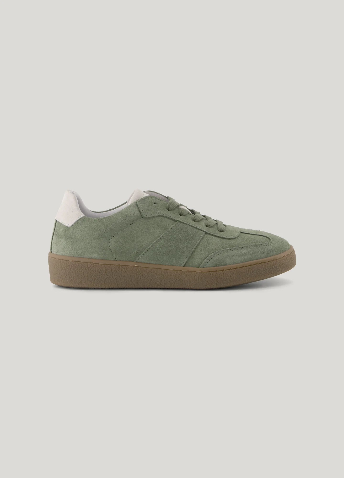 Suede Sneaker in Combat Green