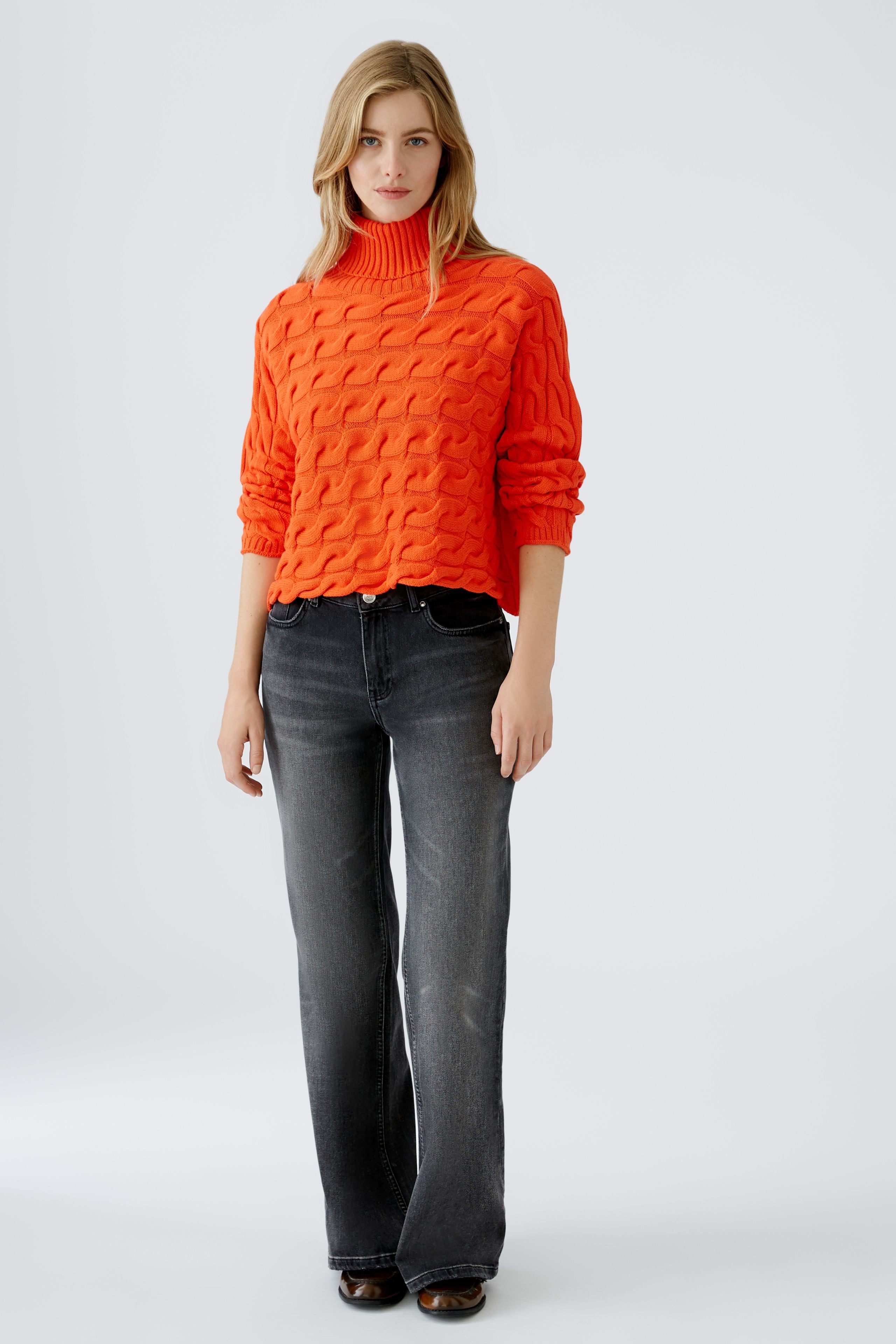 Turtleneck Pullover in Cherry Tomato