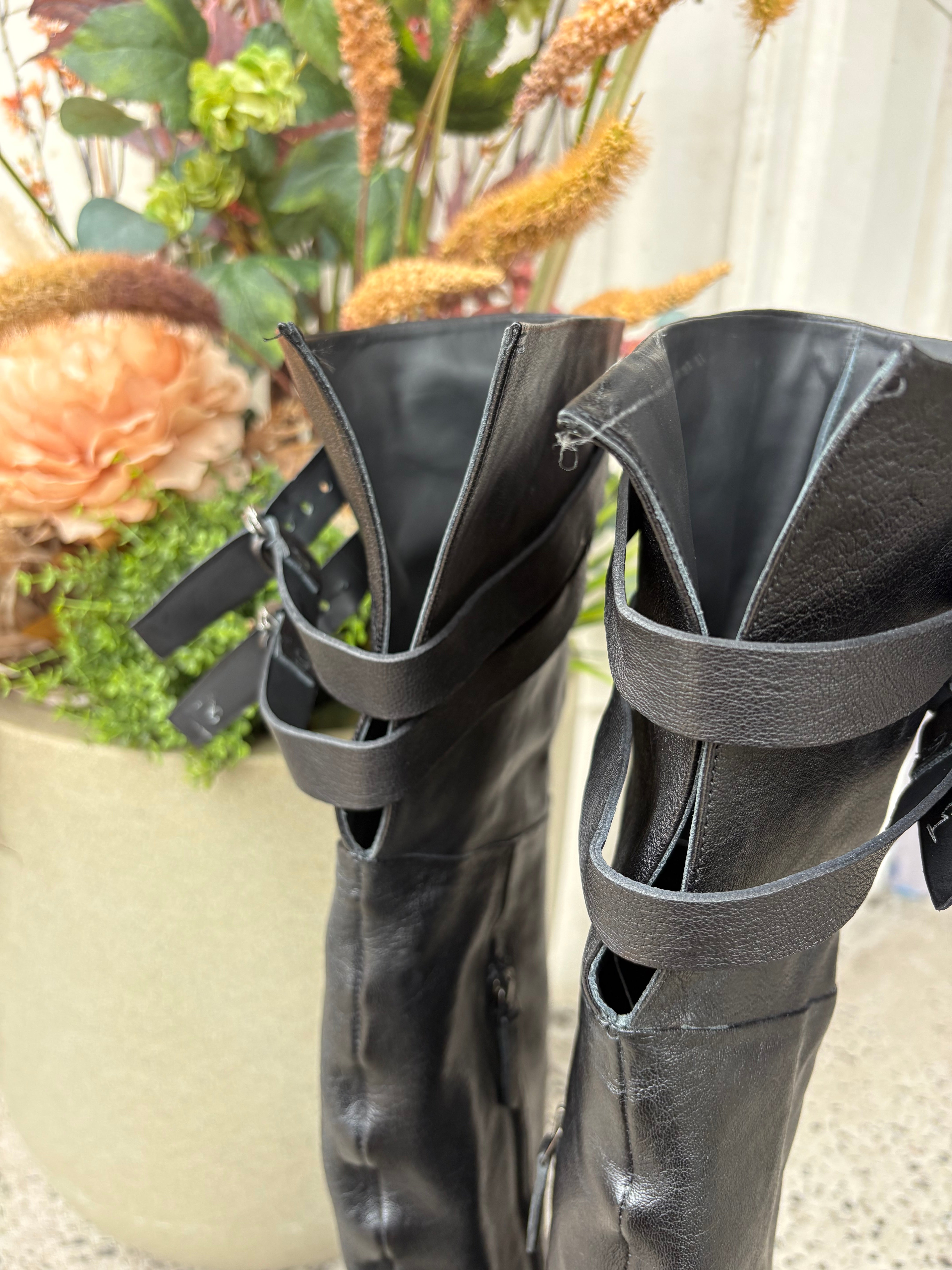 Donna Over Knee High Boot (Silicone 32) in Rock Nero