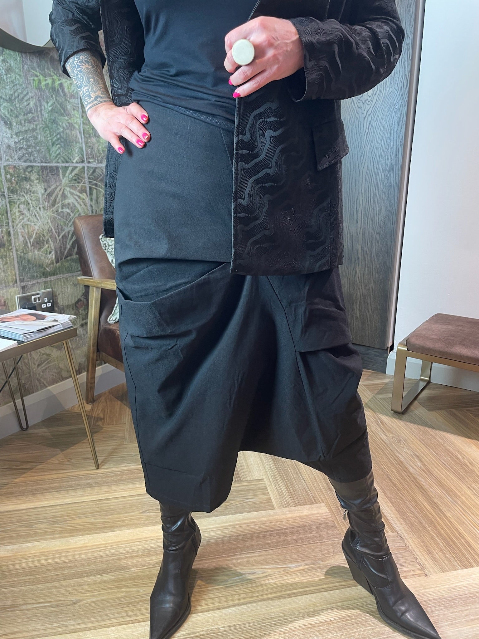 Skouser (Skirt/Trouser) in Black