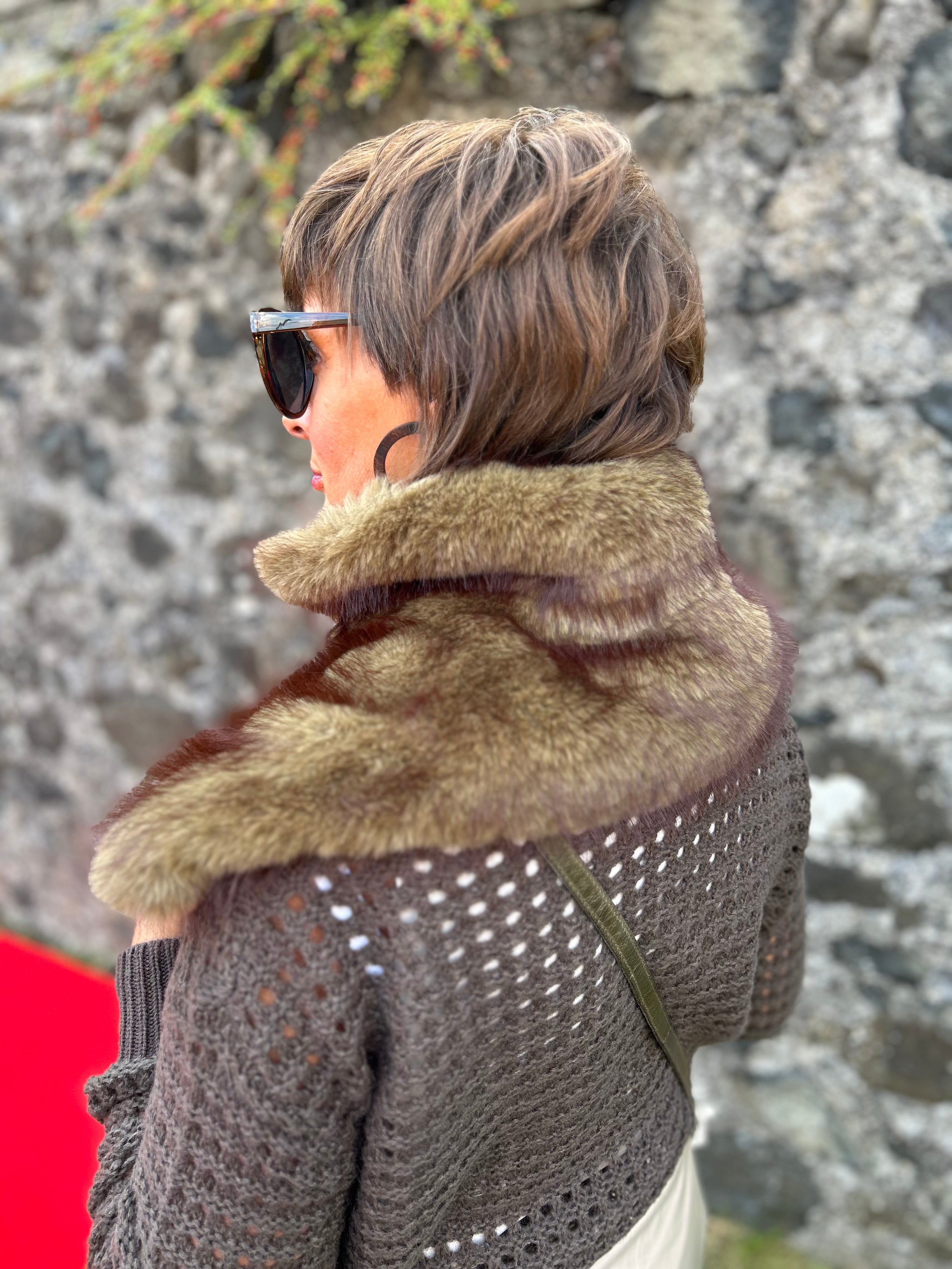 Agola Collar in Black Olive
