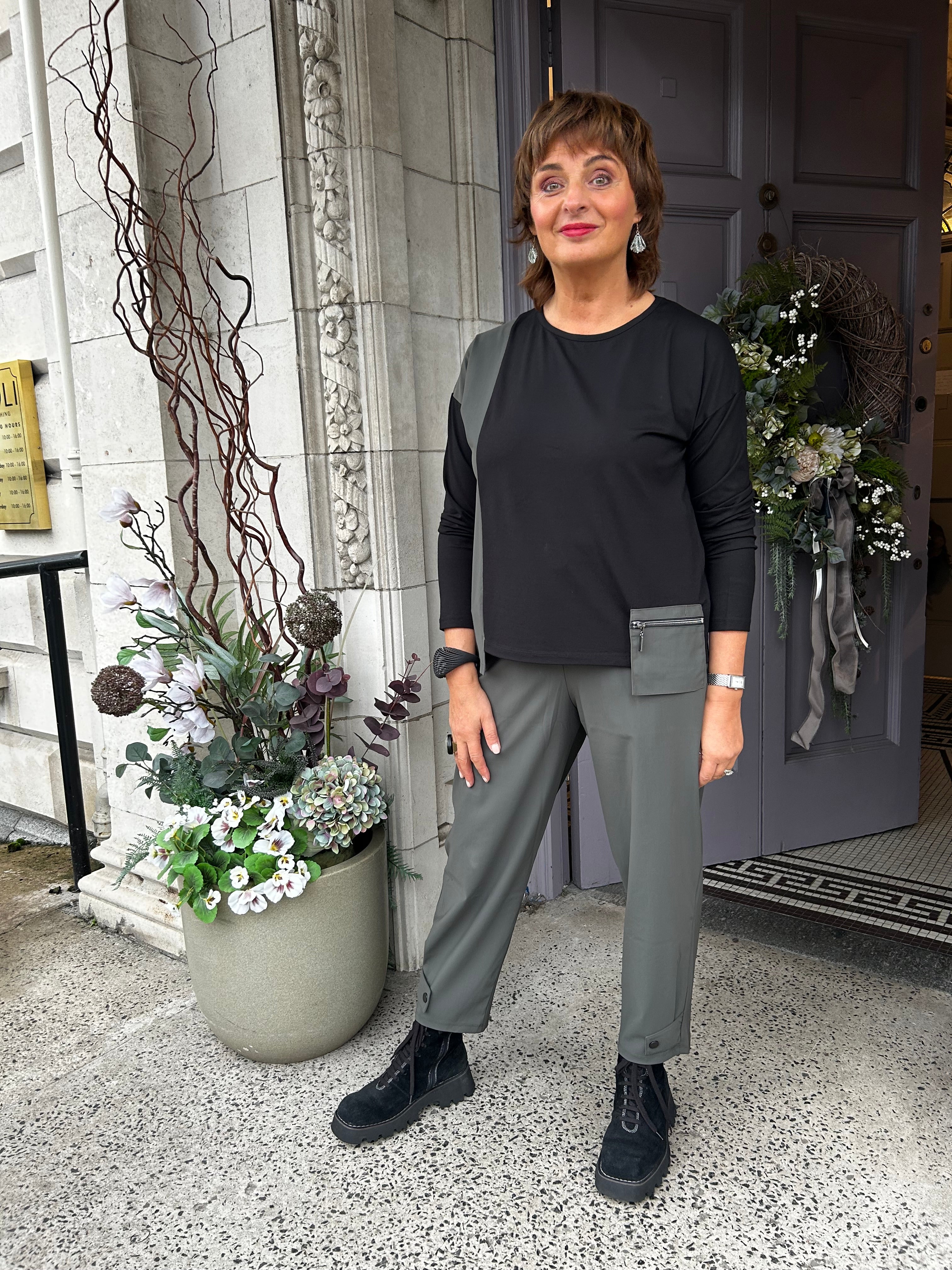 Zip Contrast Pocket Top With in Thyme/Black