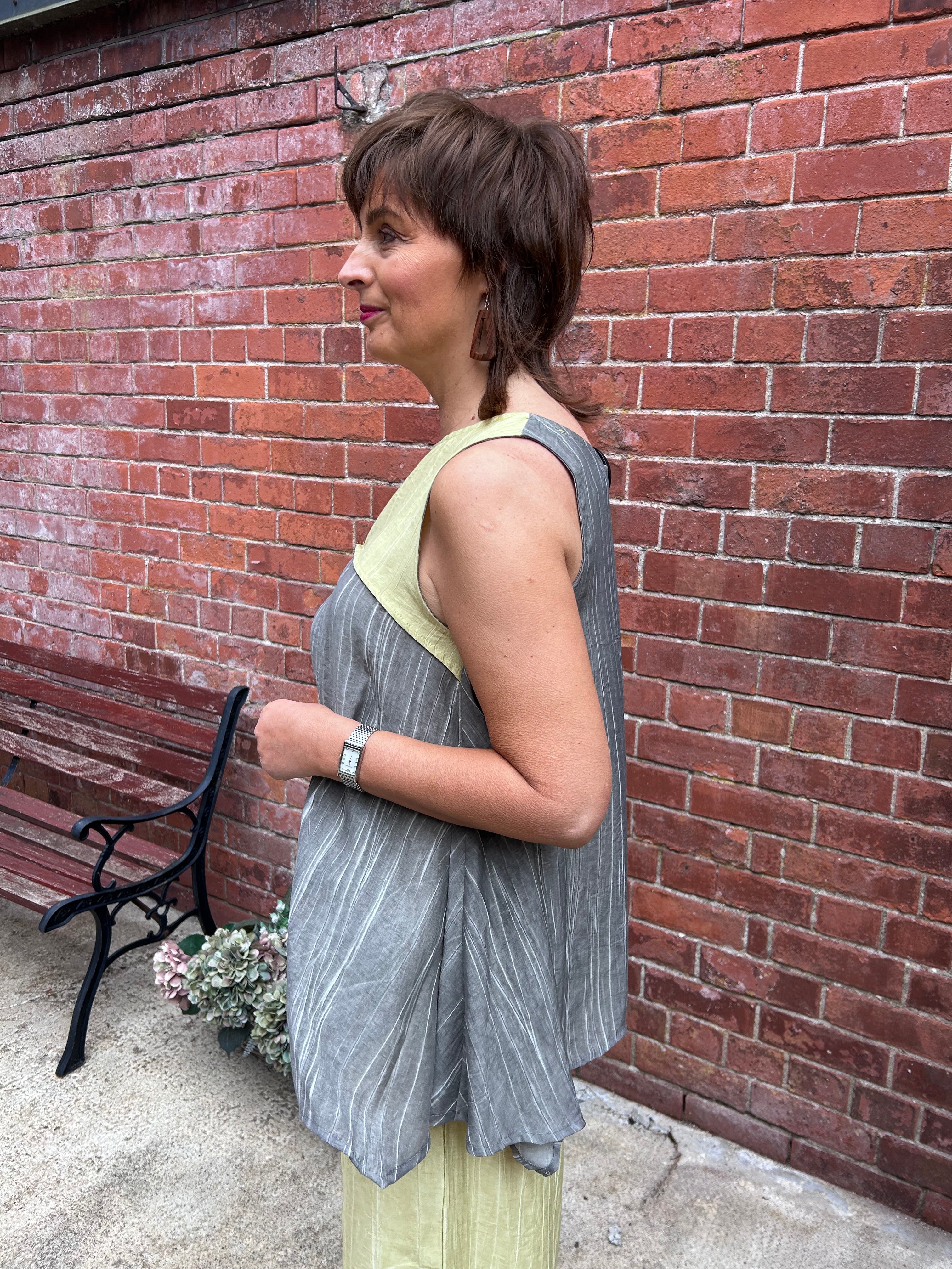 Top in Taupe/Lemon