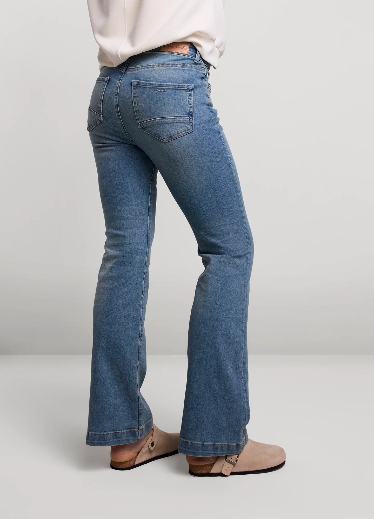 Juliet Skinny Flared Jeans in Bleached Denim