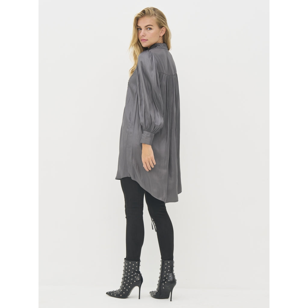 Boel Tunic in Iron Grey
