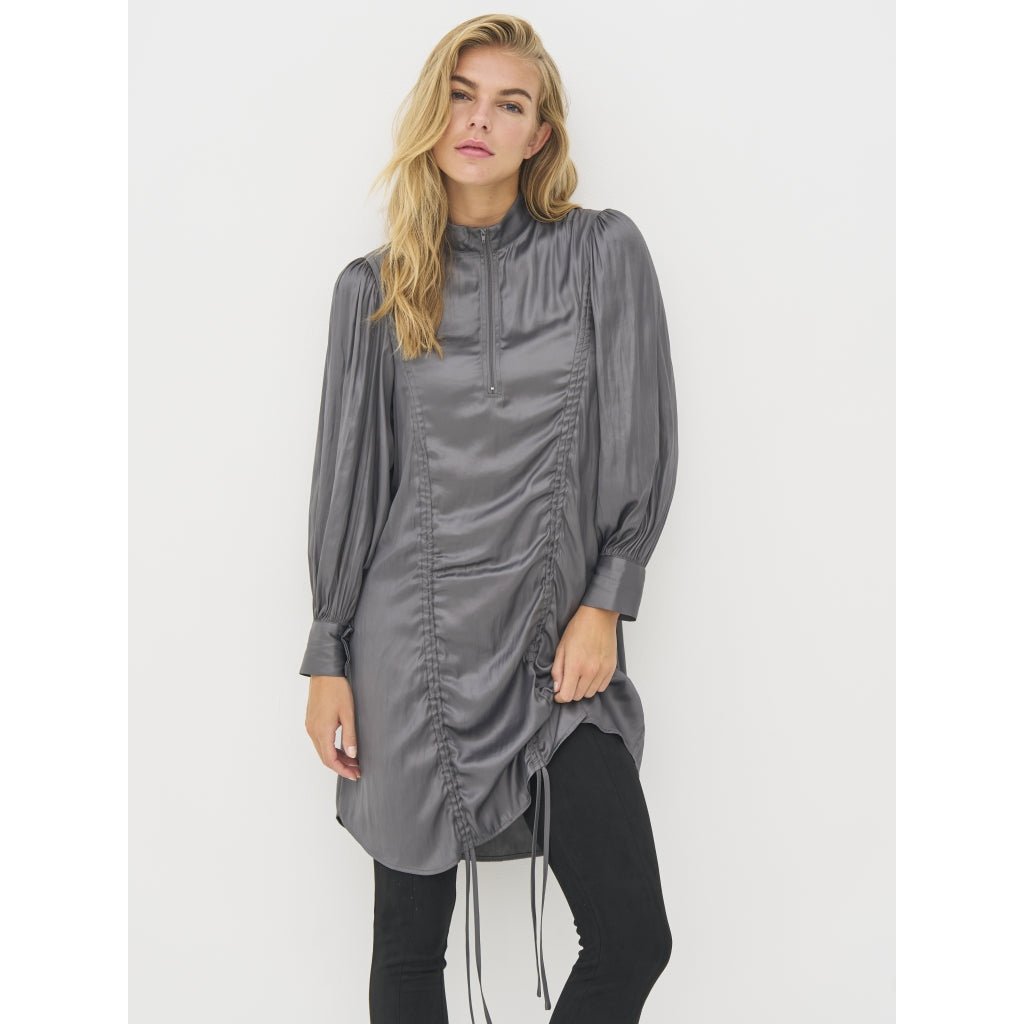 Boel Tunic in Iron Grey