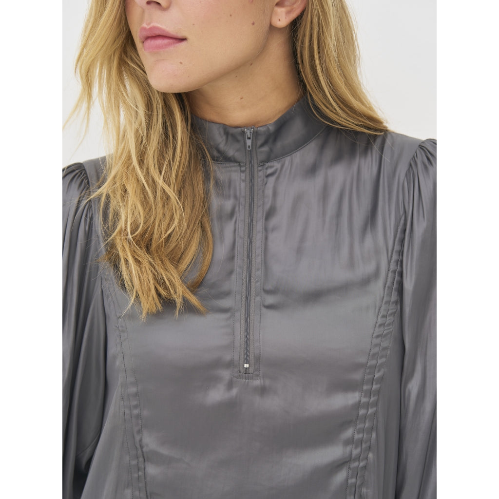 Boel Tunic in Iron Grey