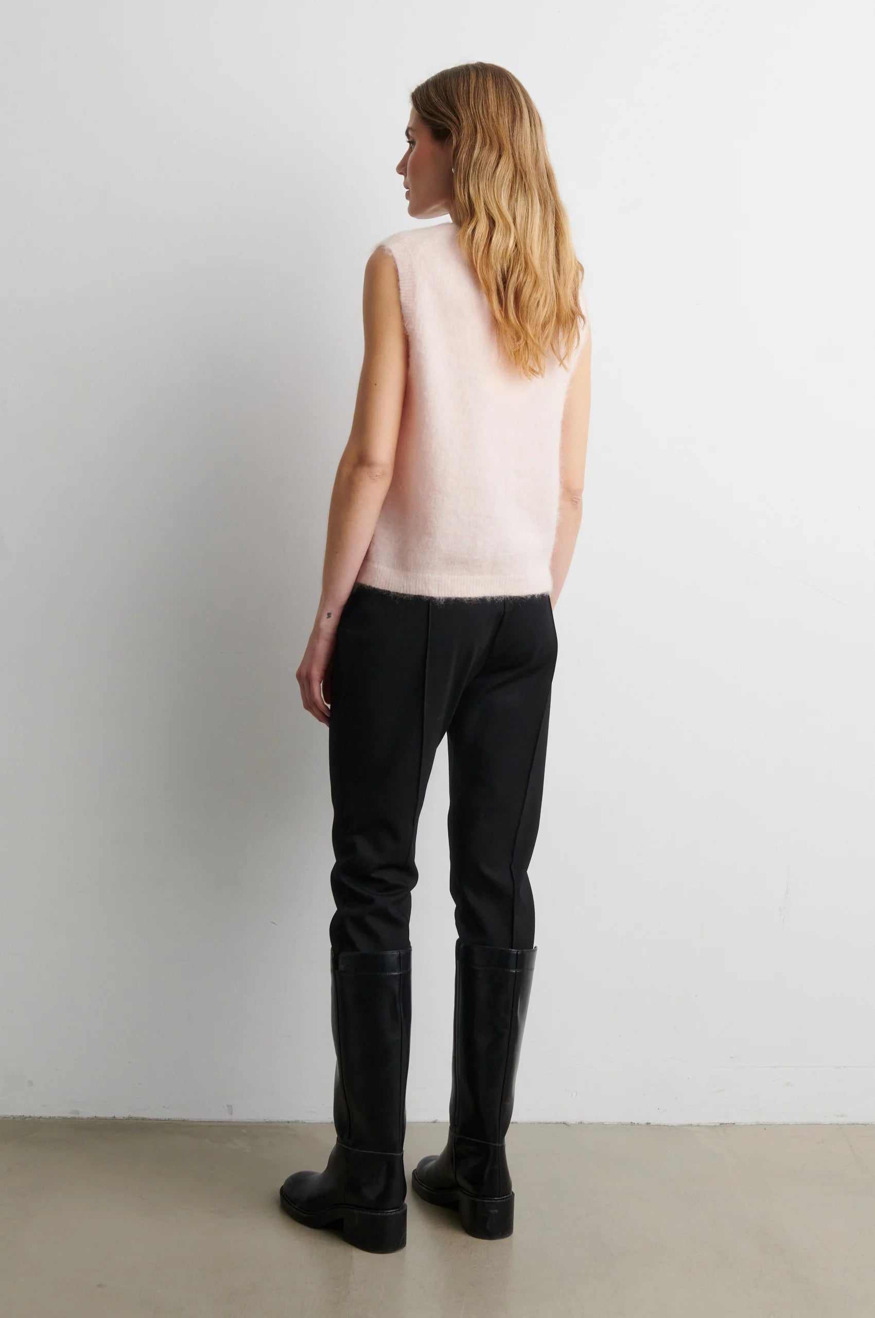 Brook Knit Button Vest in Pale Dogwood