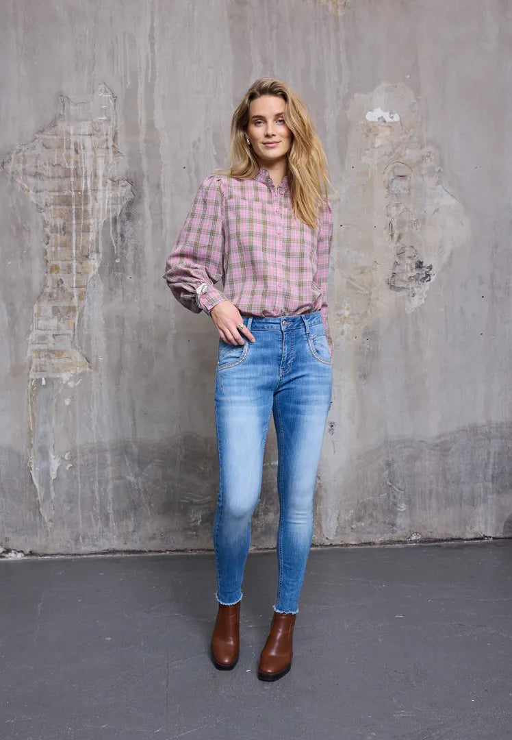 Carmen Skinny Jean in Light Blue Denim