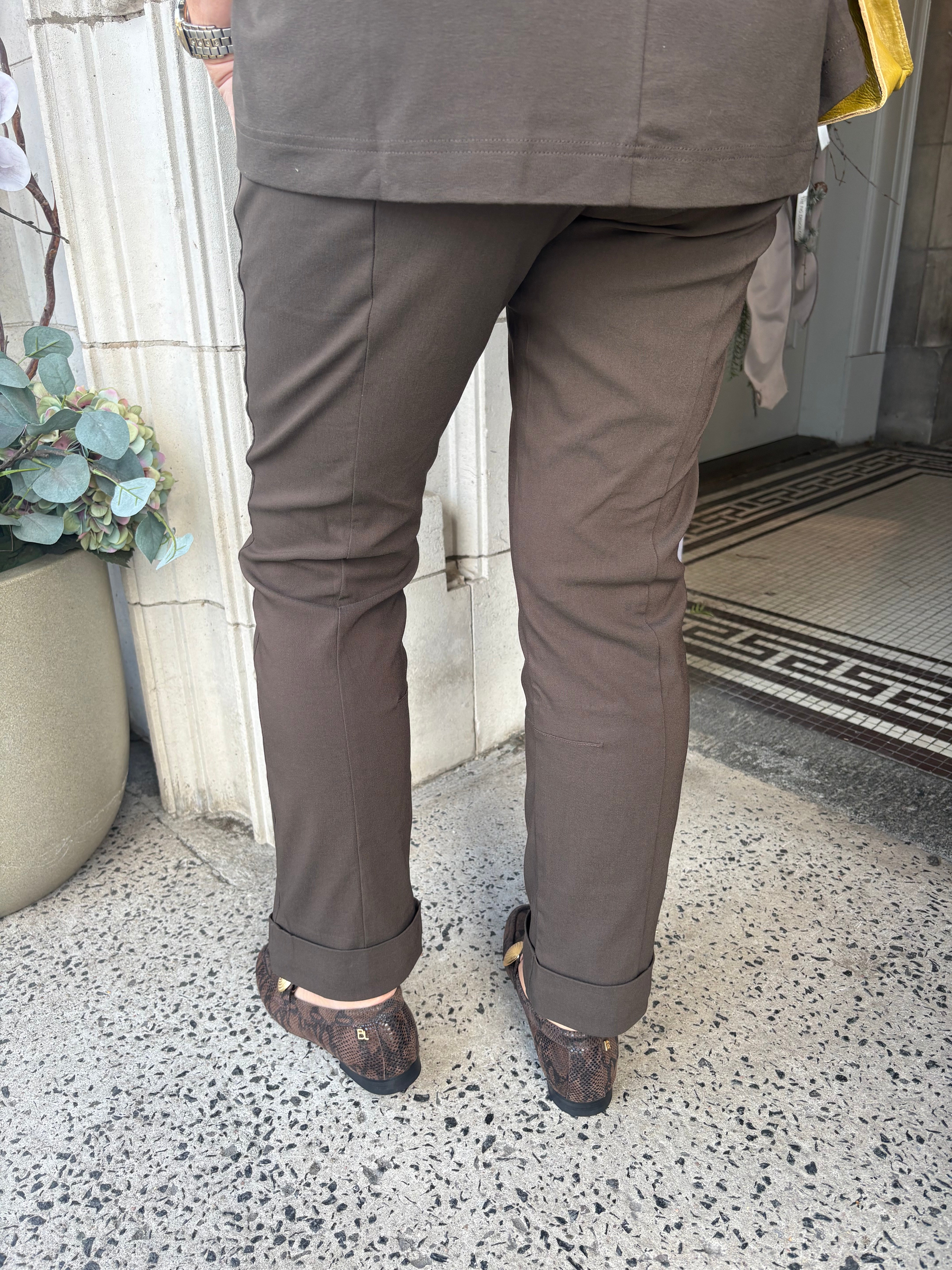 Slim Trousers in Chocolate