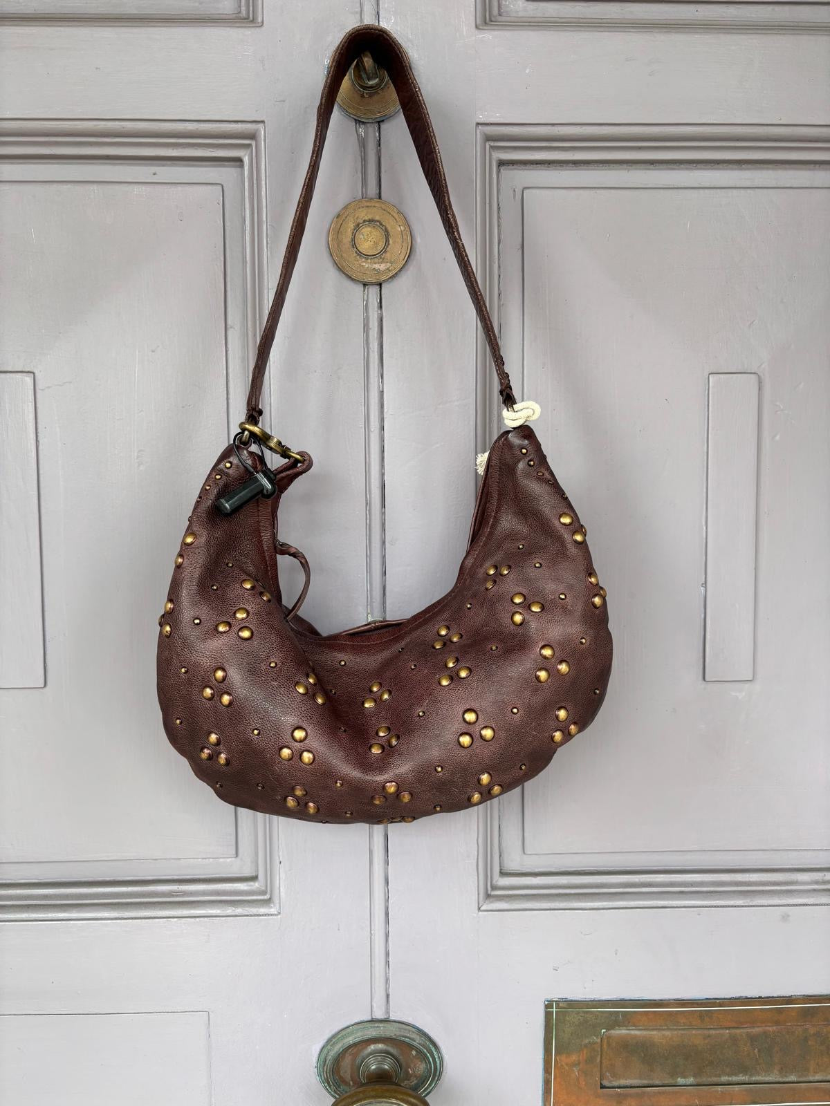 Hill Shoulder Bag in Light Brown