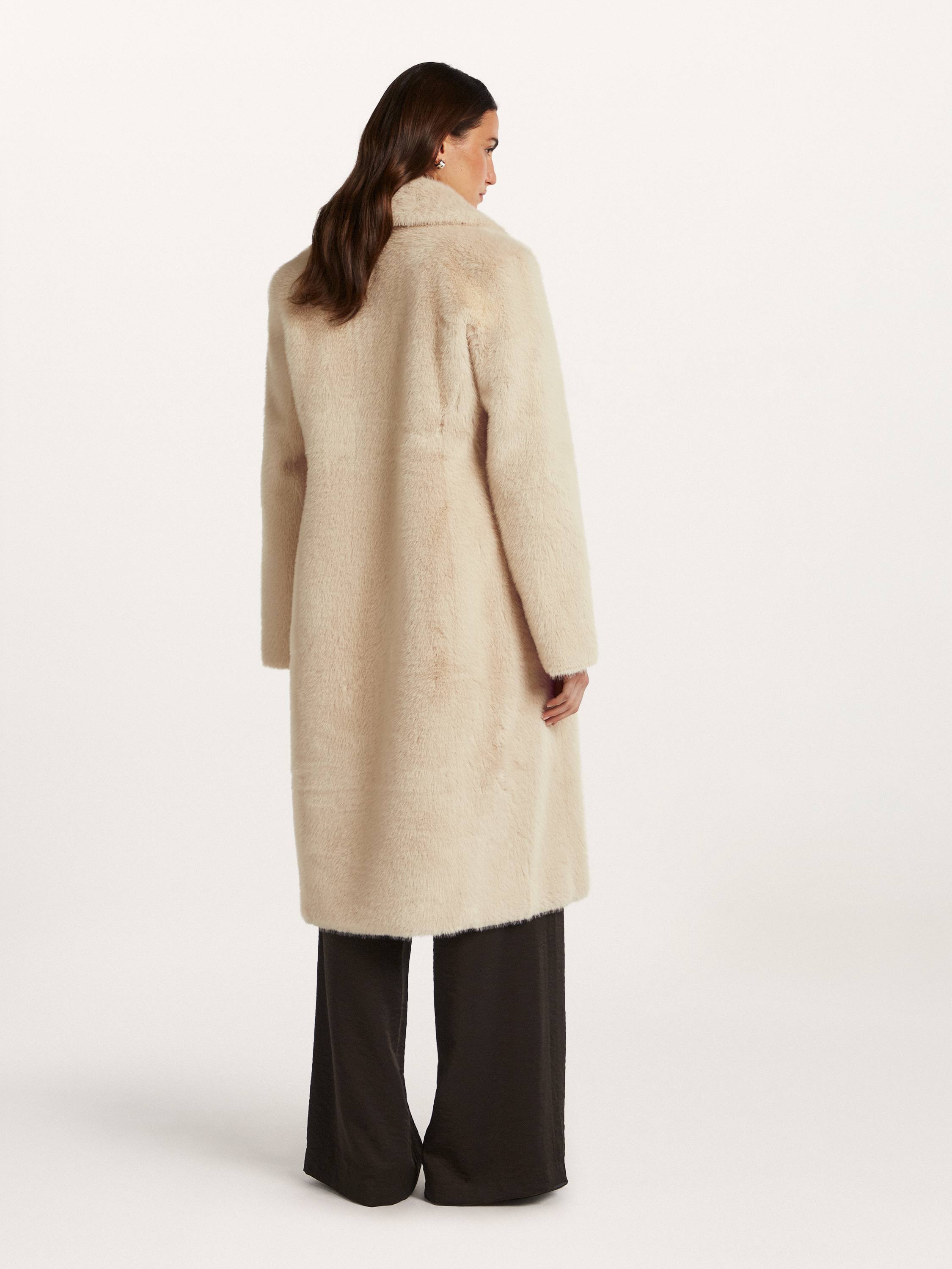 Coby Coat in Champagne