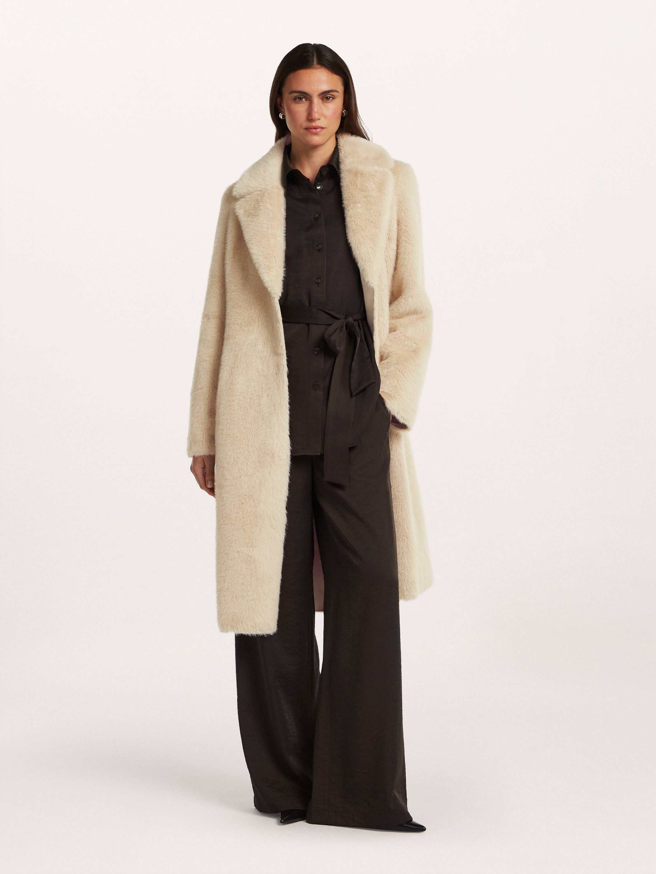Coby Coat in Champagne