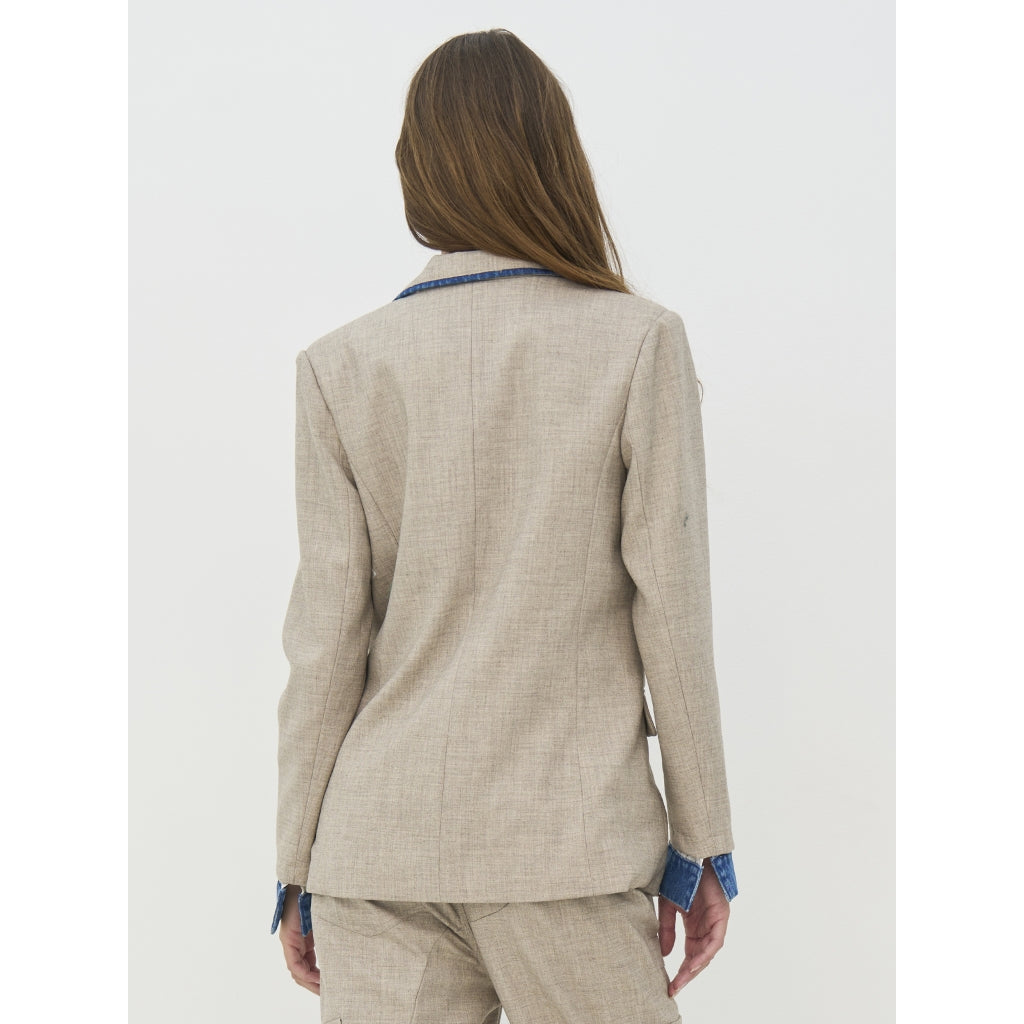 Callie Blazer in  Seasand