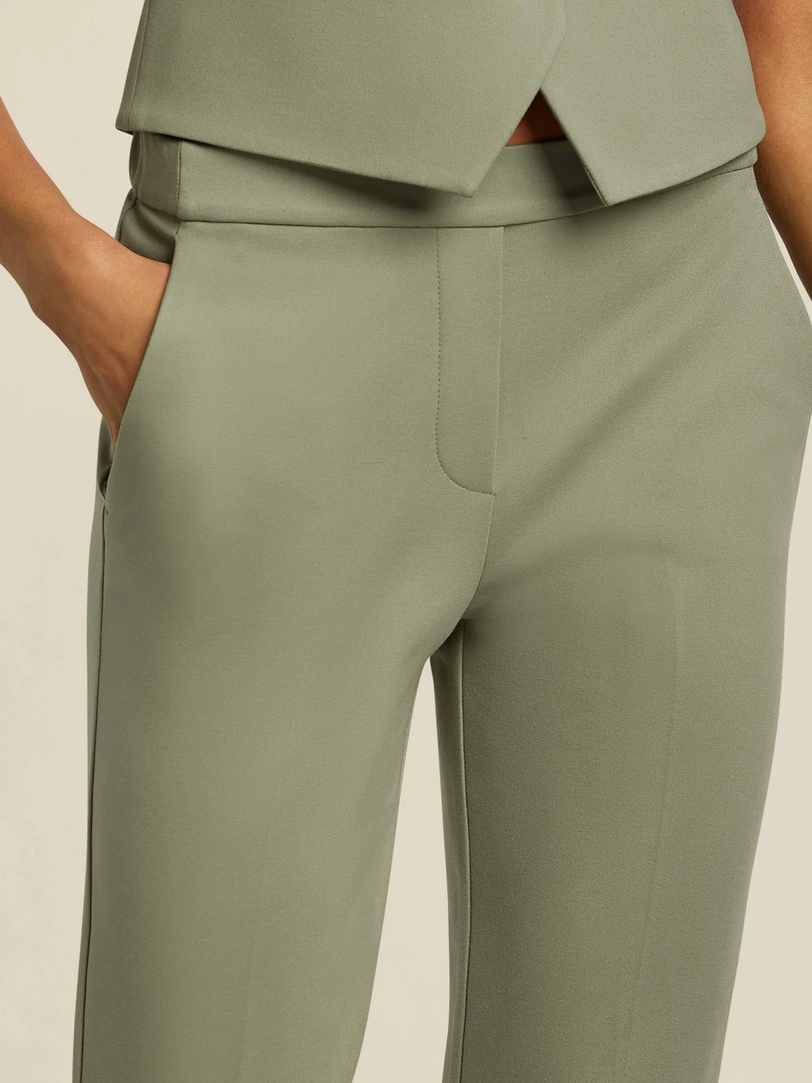 Charlie Trouser in Khaki Green