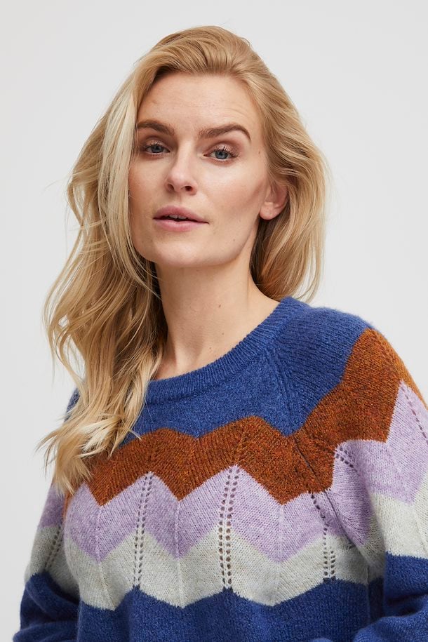 Mimmi Pullover in Surf the Web