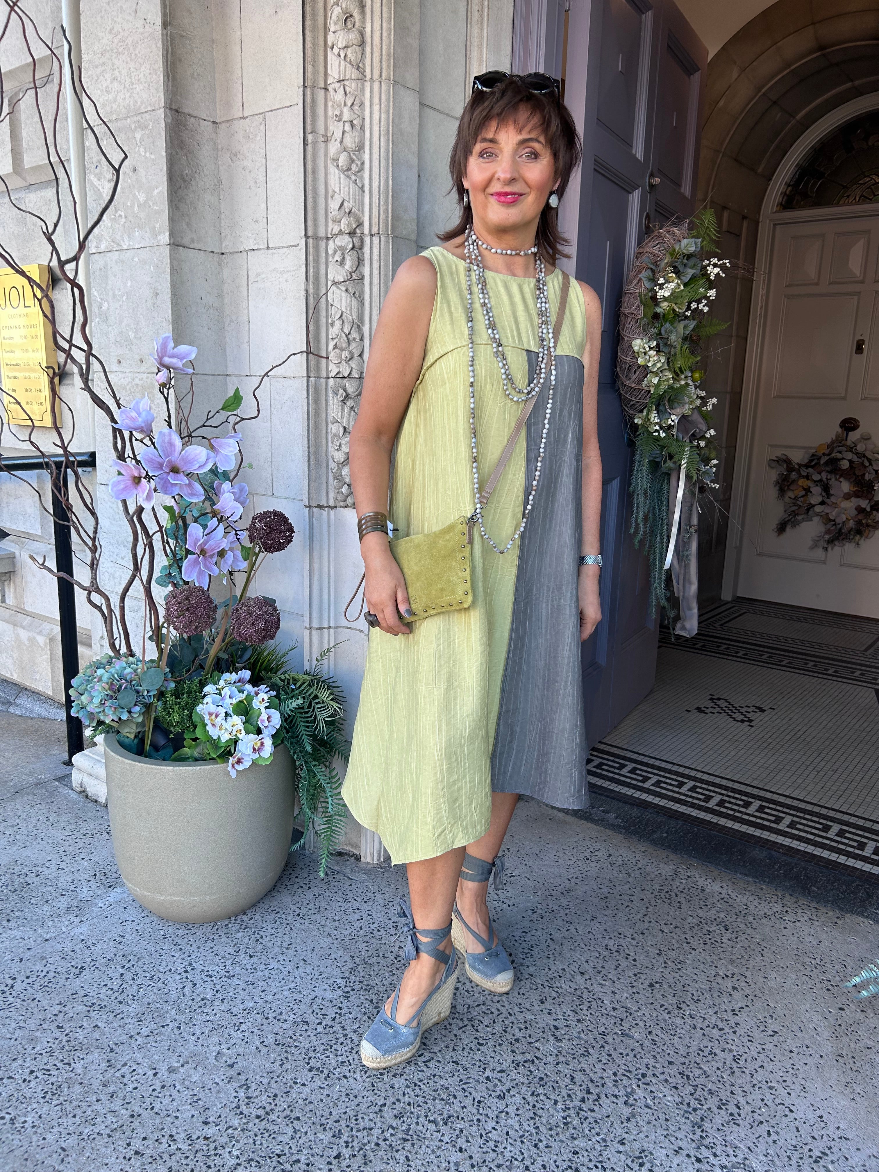 Colour Block Swing Dress in Taupe/Lemon