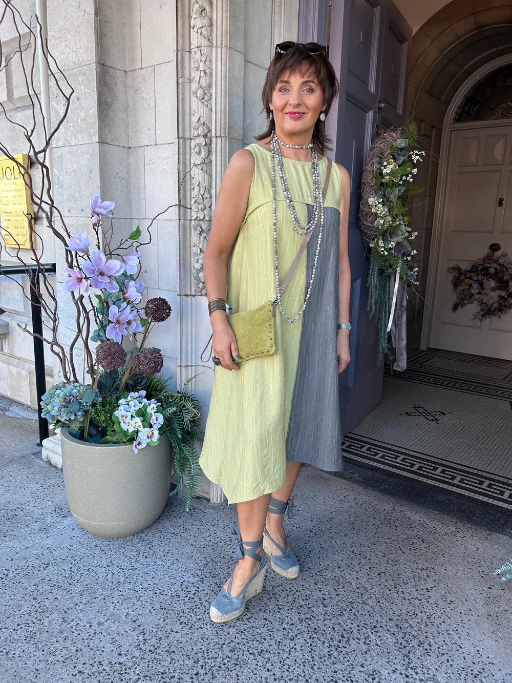 Colour Block Swing Dress in Taupe/Lemon