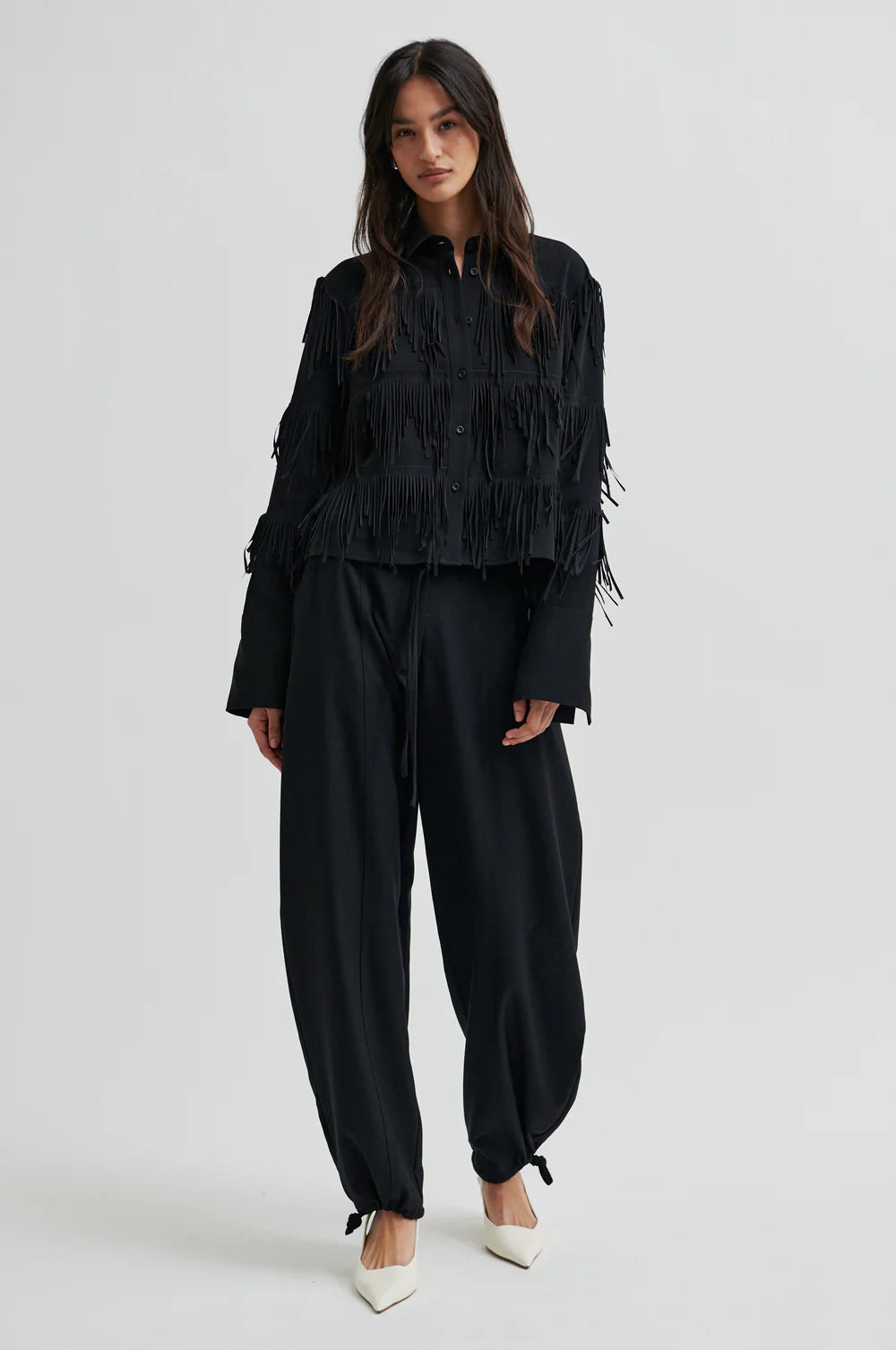 Dancing Cropped Shirt in Black
