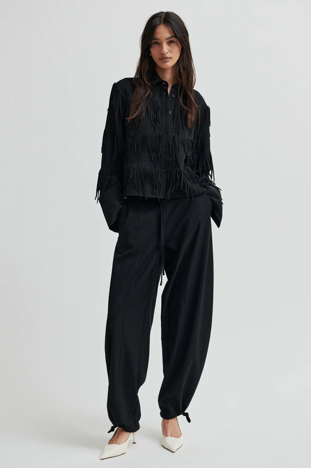 Dancing Cropped Shirt in Black