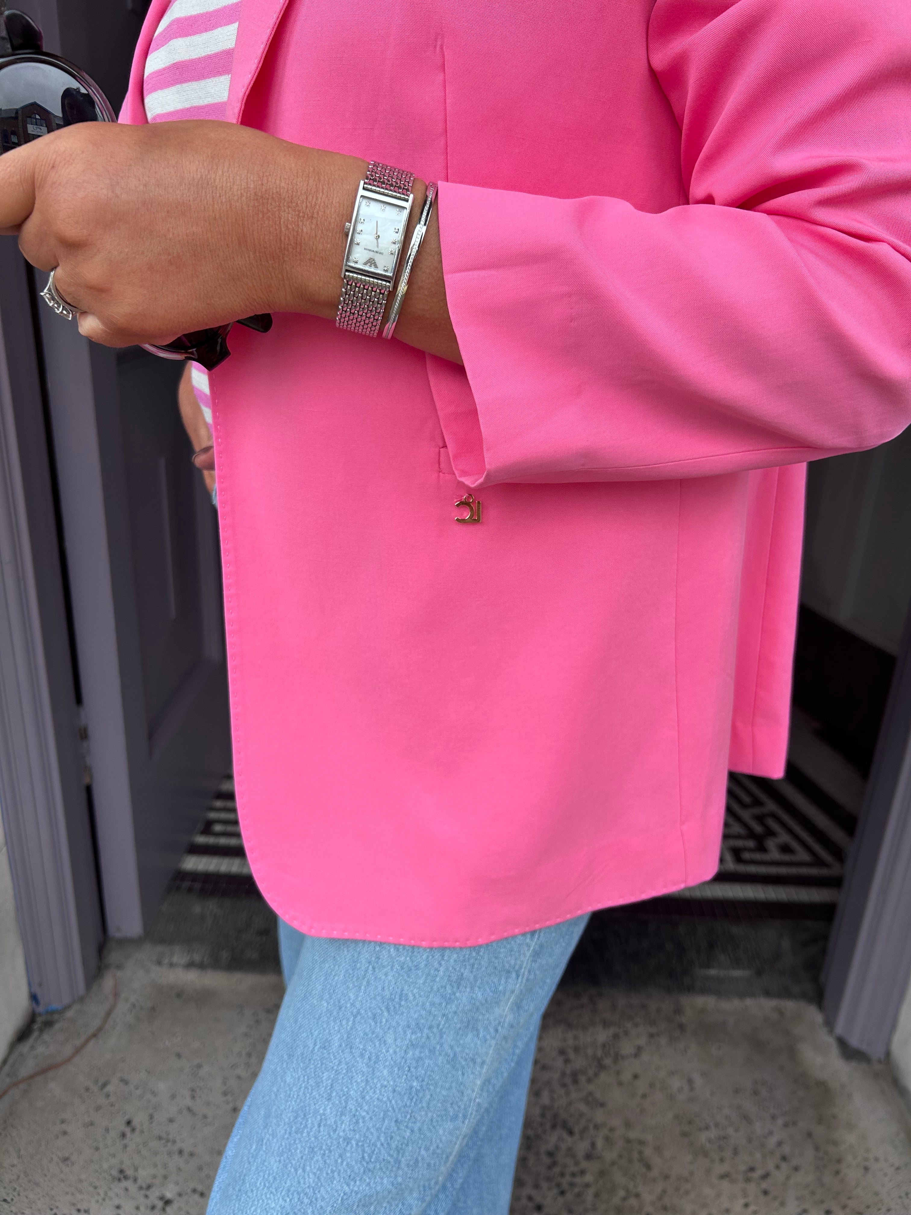 Blazer with No Buttons in Pink