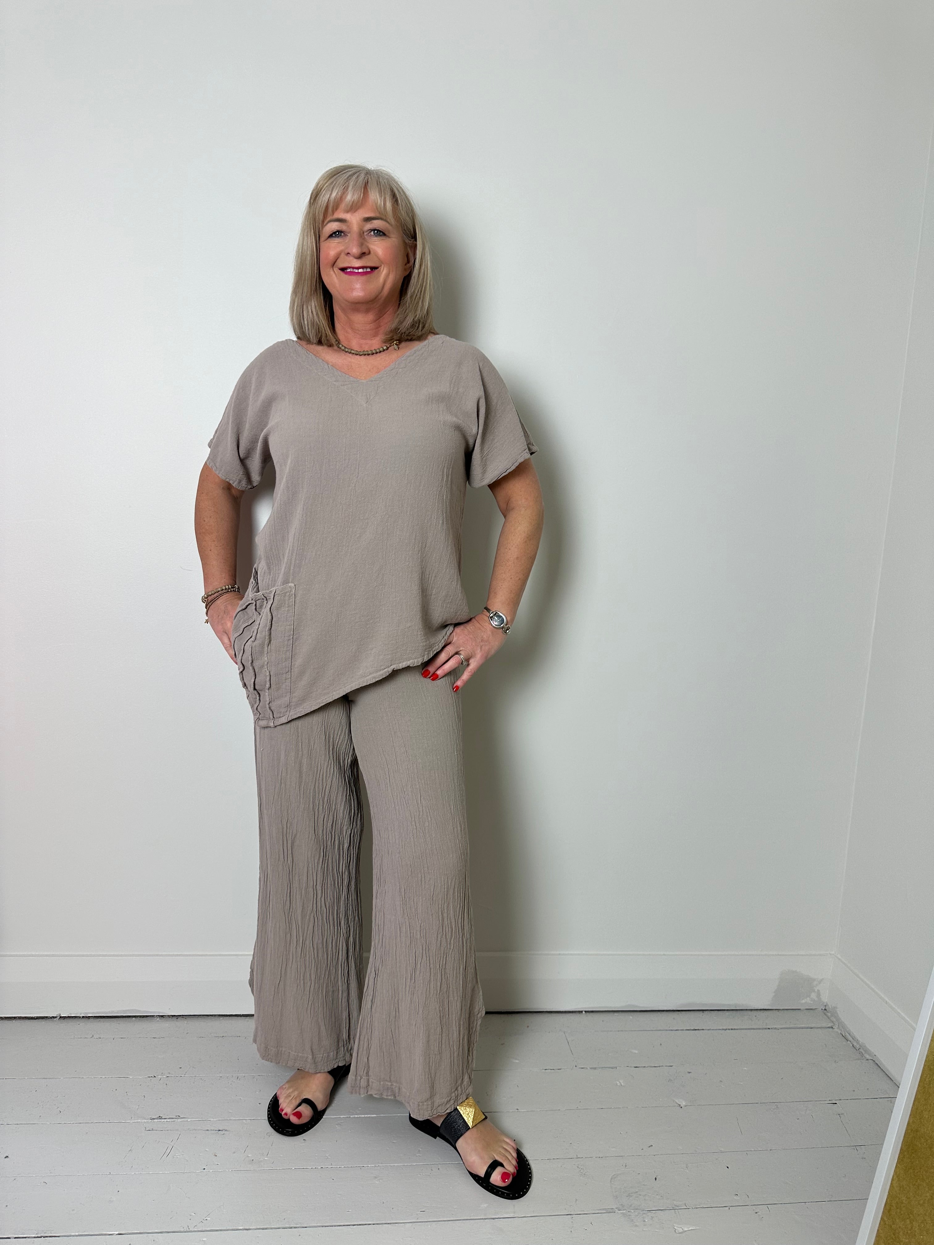 Polly Top in Taupe