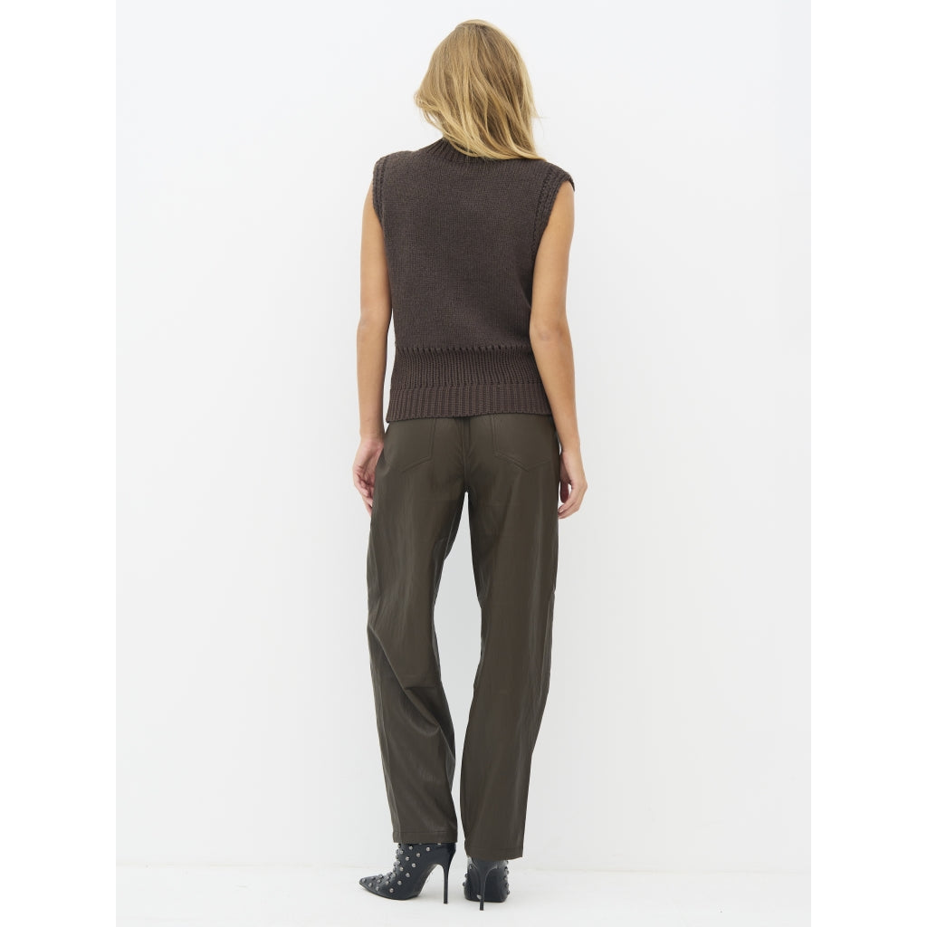 Evalina Vest Knit in Brown
