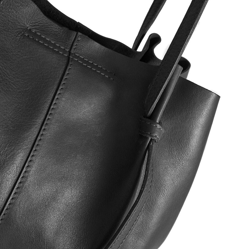 Exclusive Shoulder Bag in Black