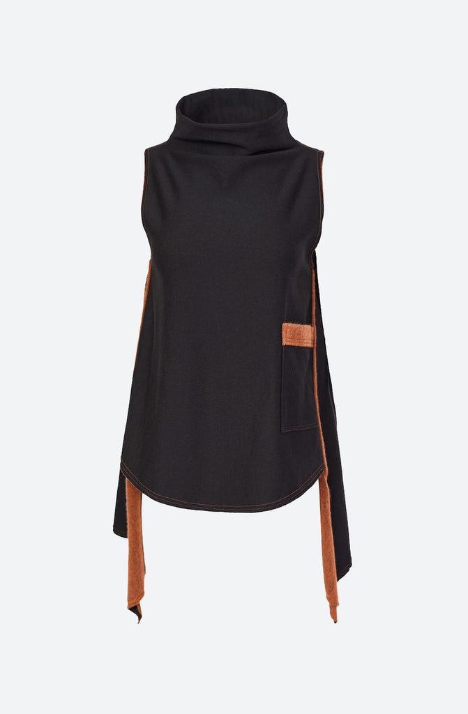 Top with Pocket & Raw Seams in Black and Spice