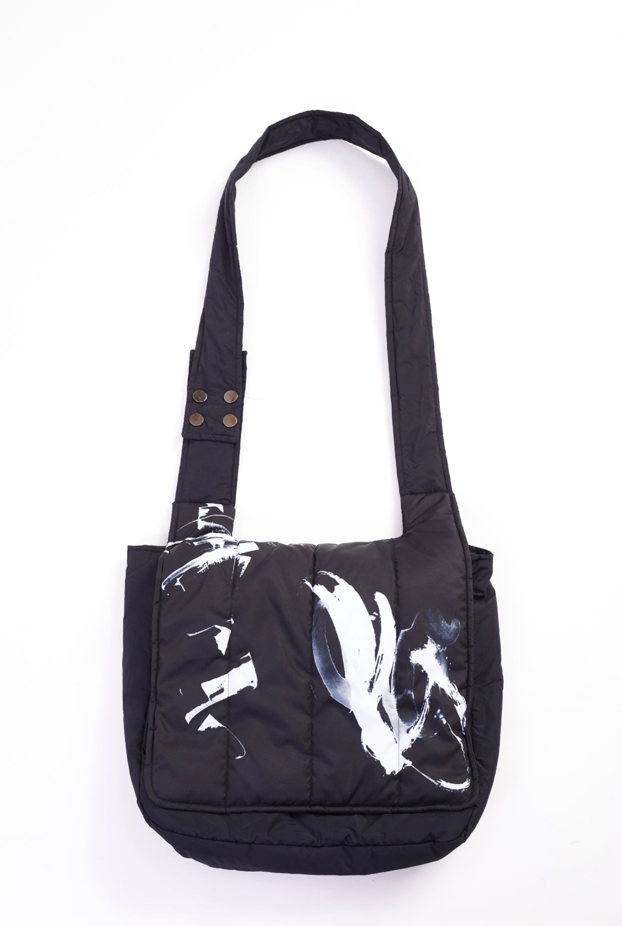 Print Shoulder Length Bag in Black and White