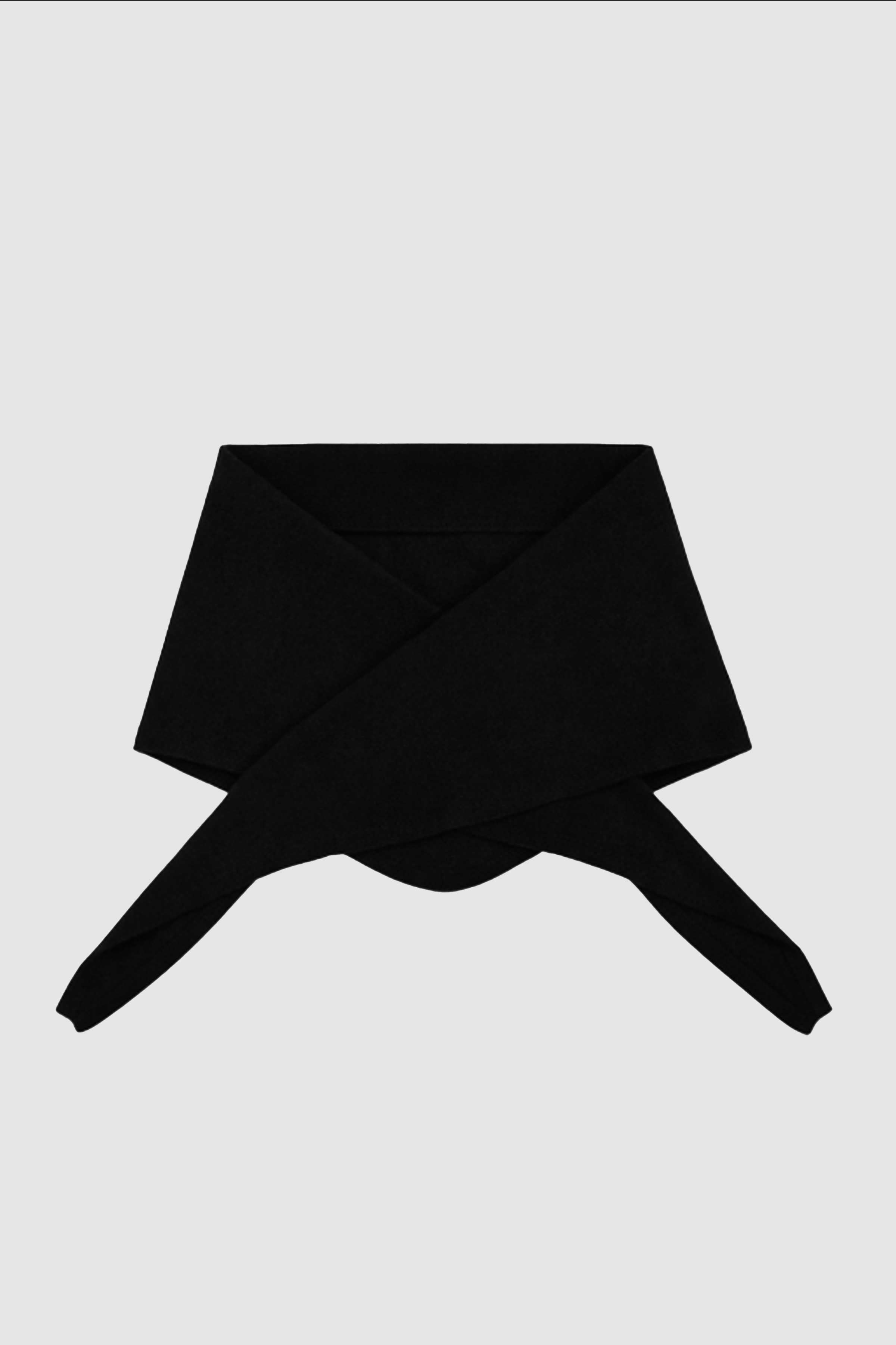 Guano Scarf in Black