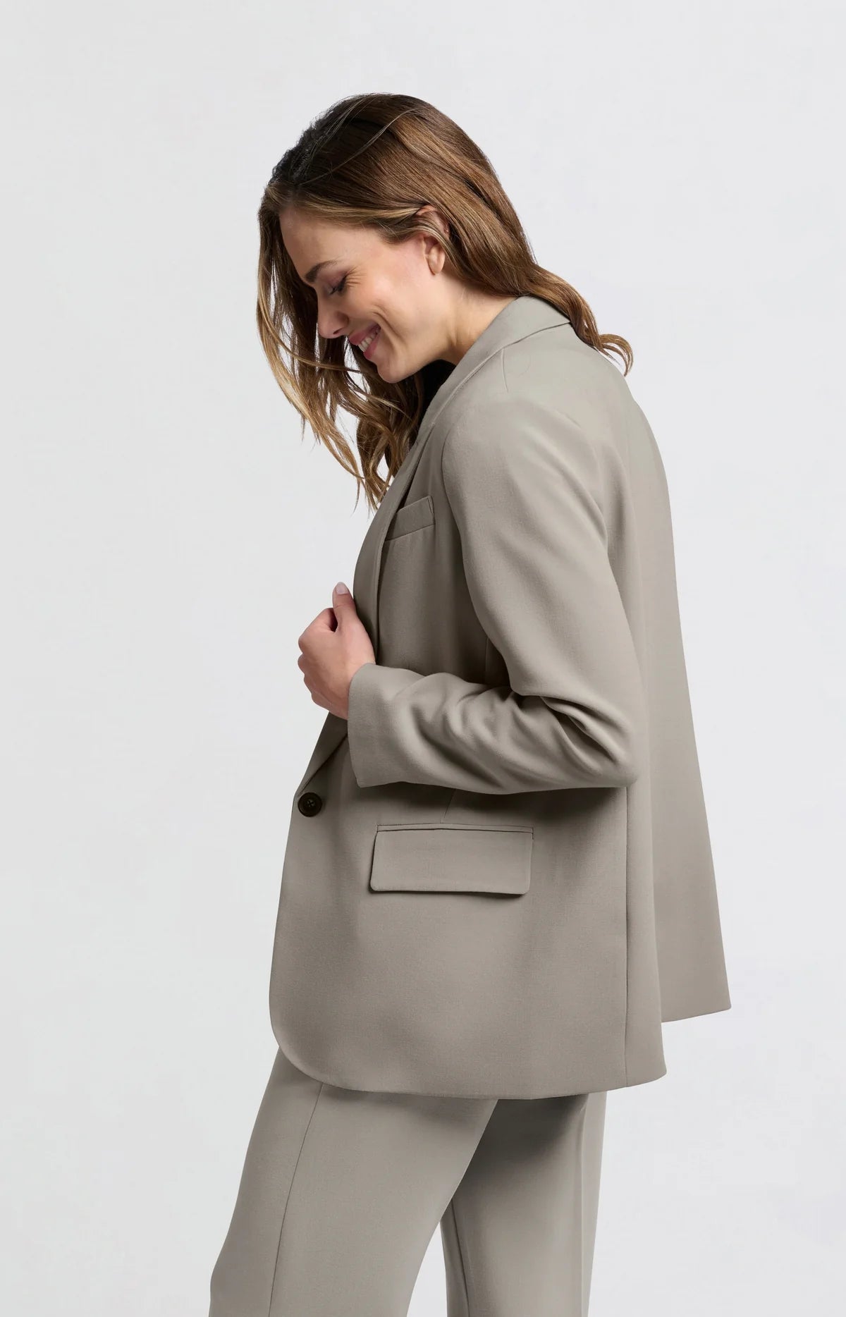 Oversized Blazer in Dark Sand