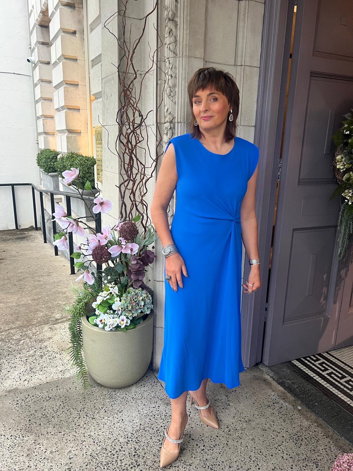 Round Neck Dress With Knot At Waist  in Dazzling Blue